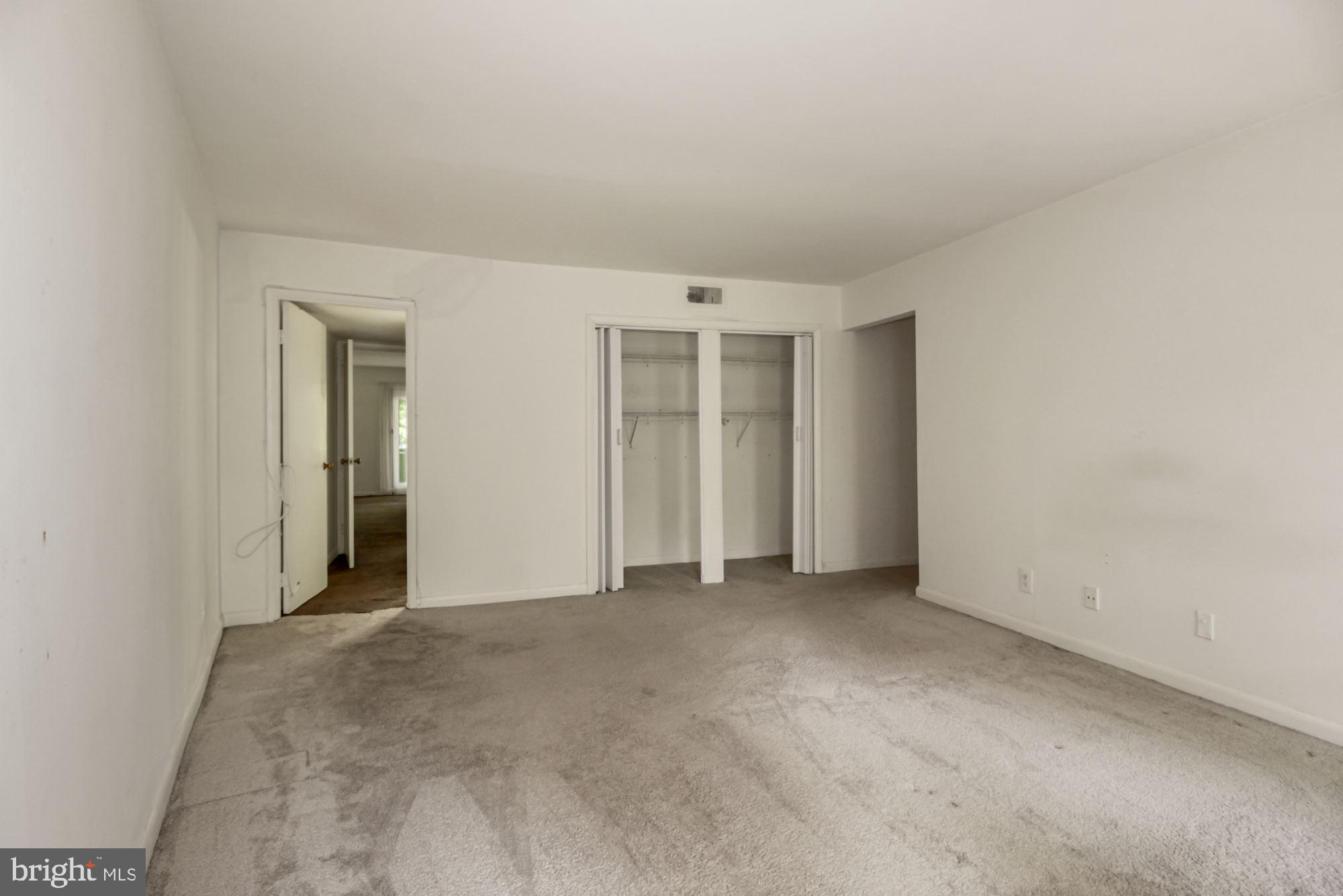 SPRING LAKE GARDEN CONDOMINIUM - Residential