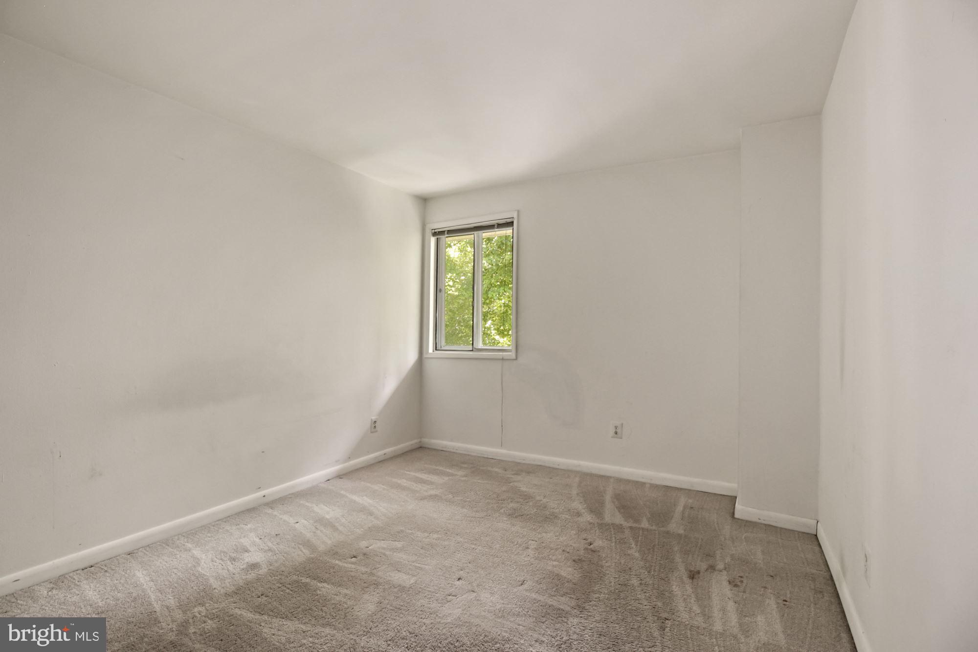 SPRING LAKE GARDEN CONDOMINIUM - Residential