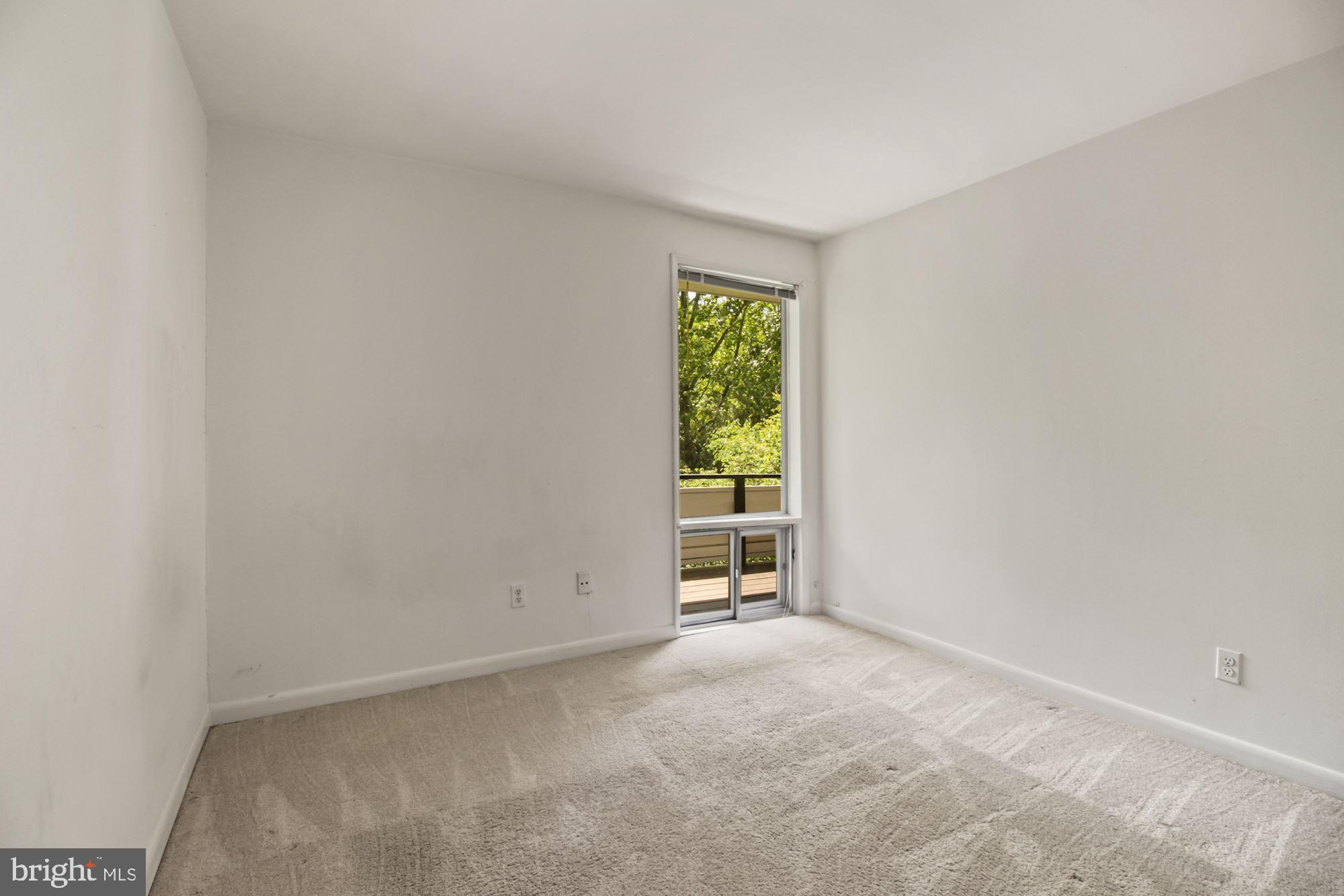 SPRING LAKE GARDEN CONDOMINIUM - Residential