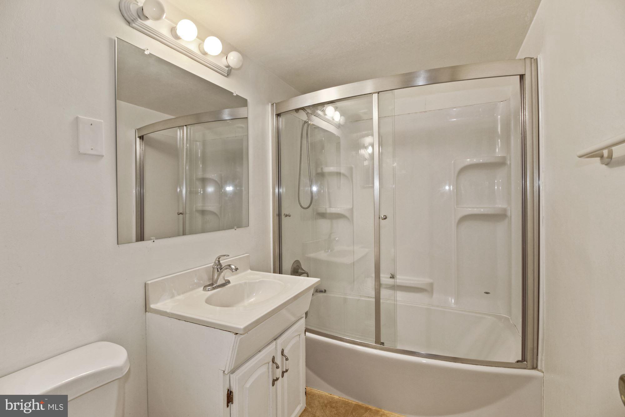 SPRING LAKE GARDEN CONDOMINIUM - Residential