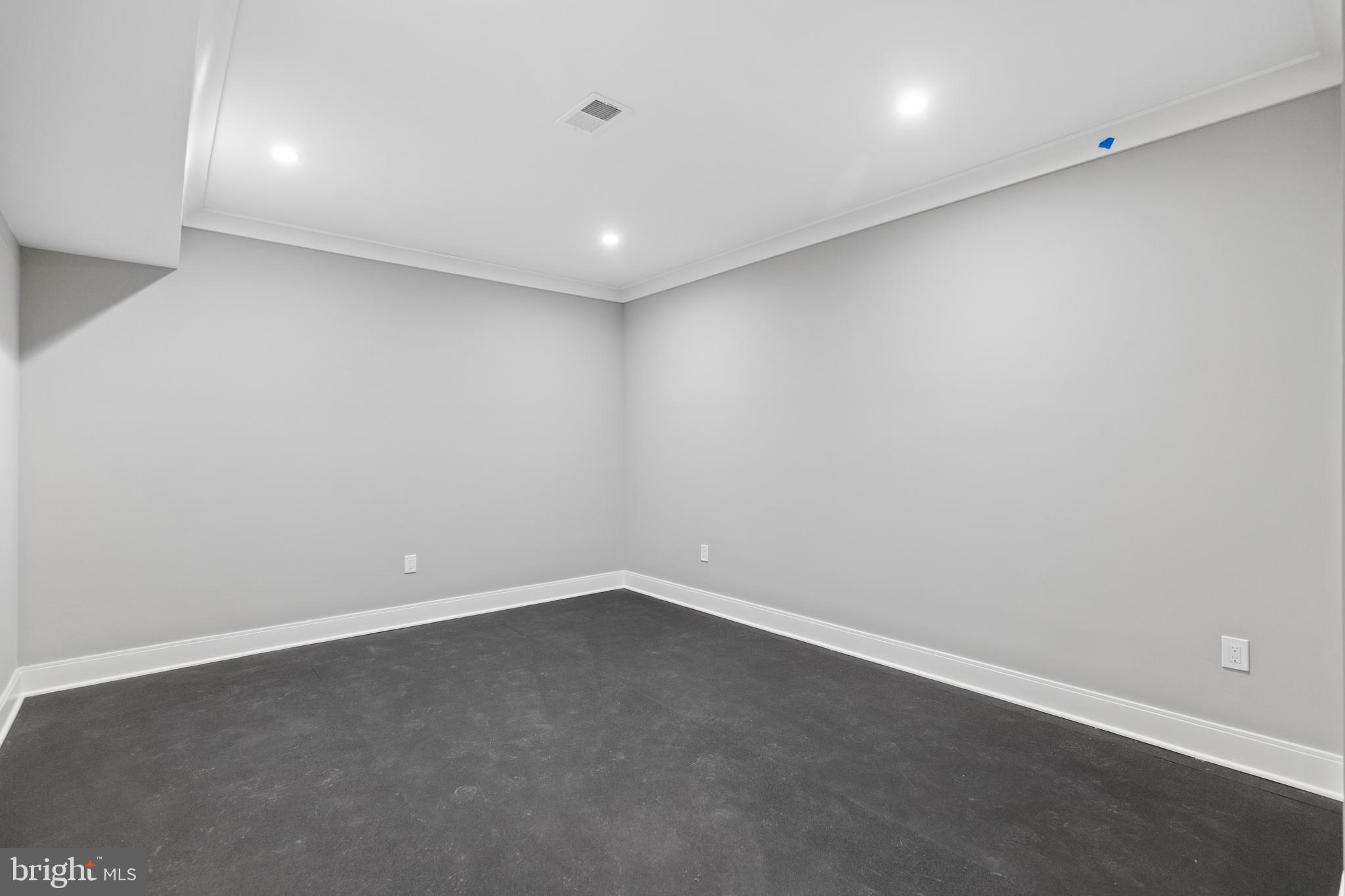 FORESTVILLE - Residential