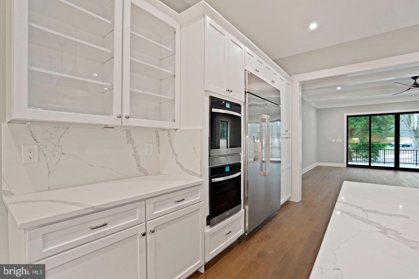 FORESTVILLE - Residential