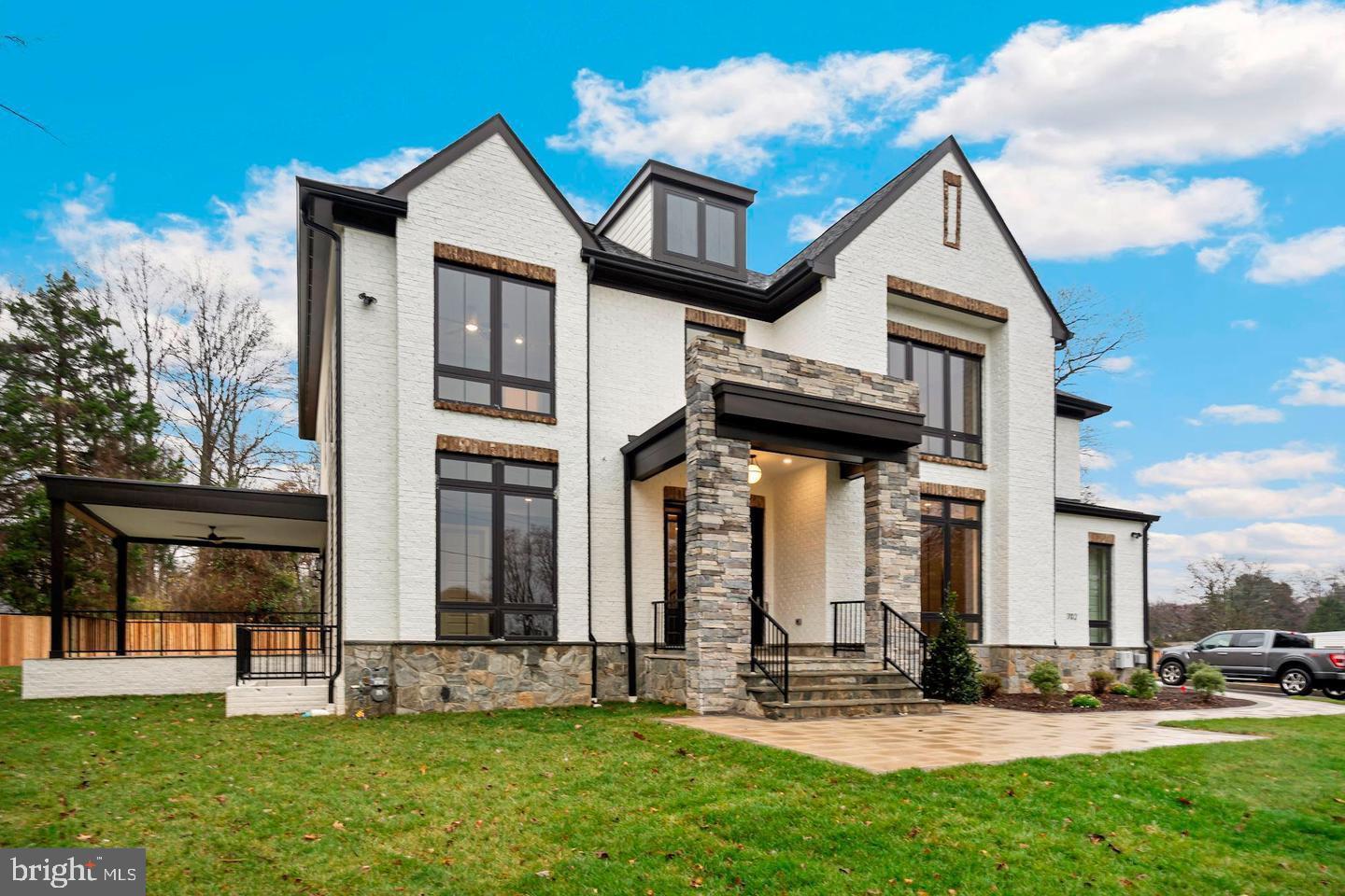 FORESTVILLE - Residential