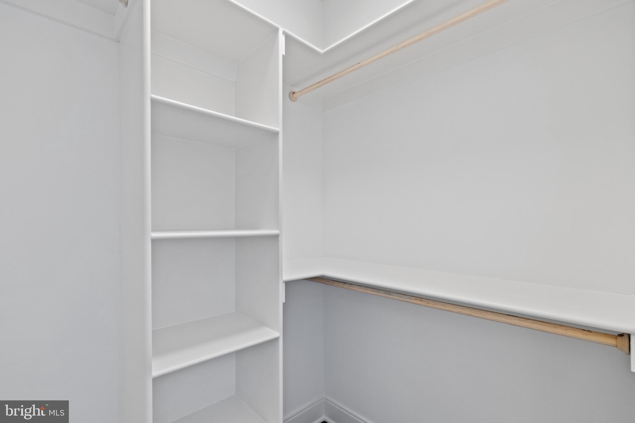 FORESTVILLE - Residential