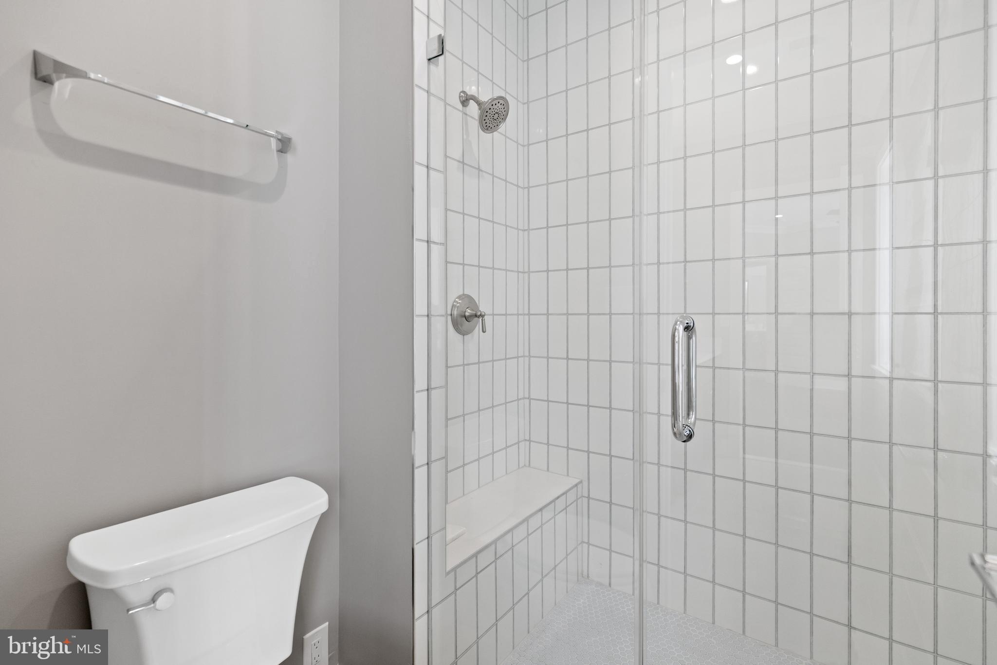 FORESTVILLE - Residential