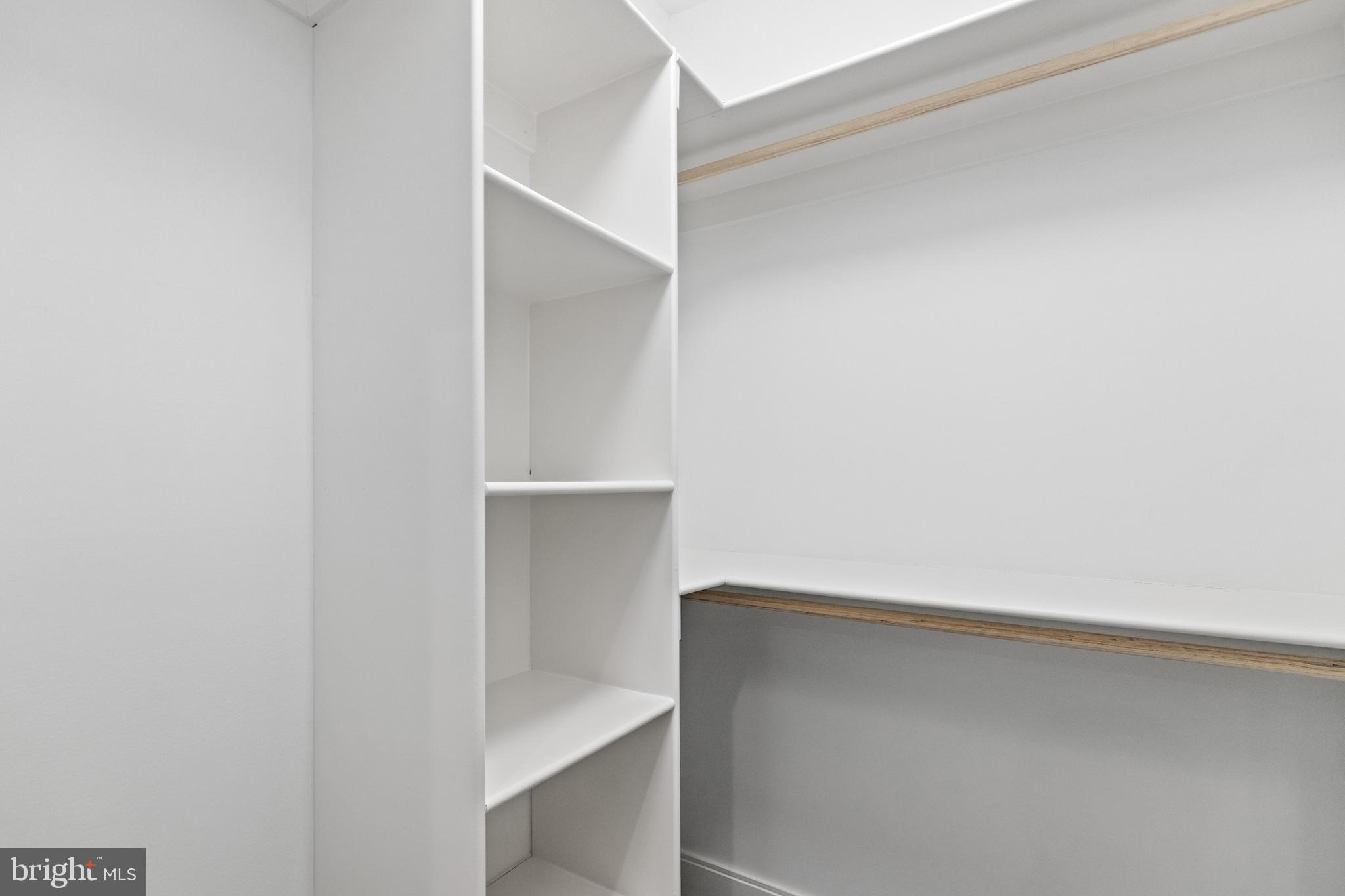 FORESTVILLE - Residential