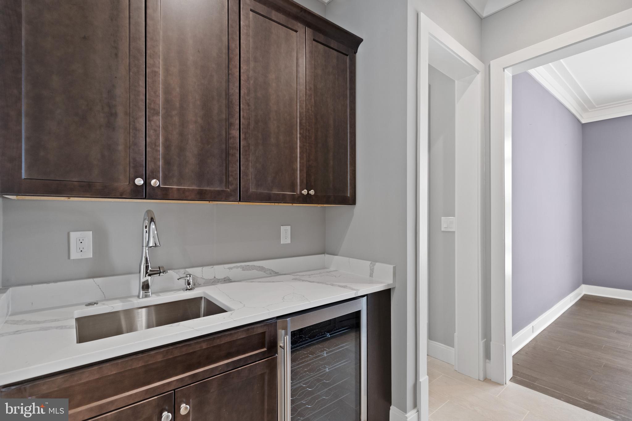 FORESTVILLE - Residential