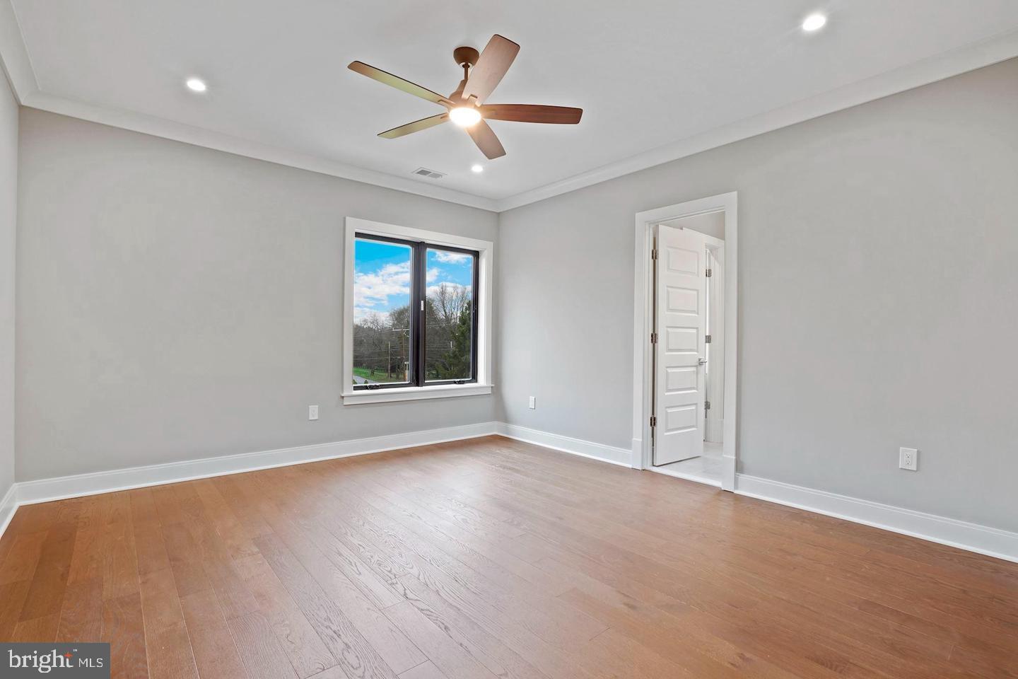 FORESTVILLE - Residential