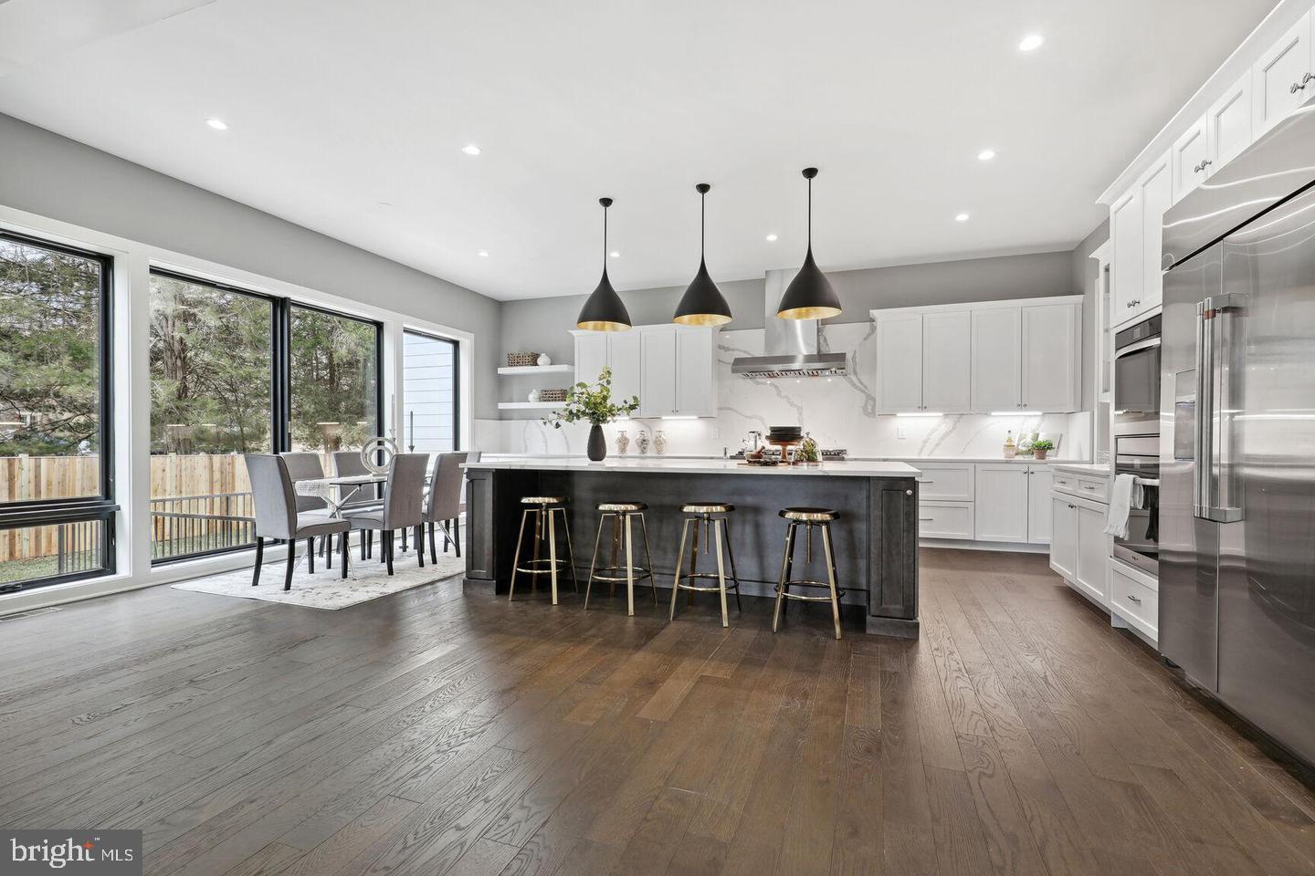 FORESTVILLE - Residential