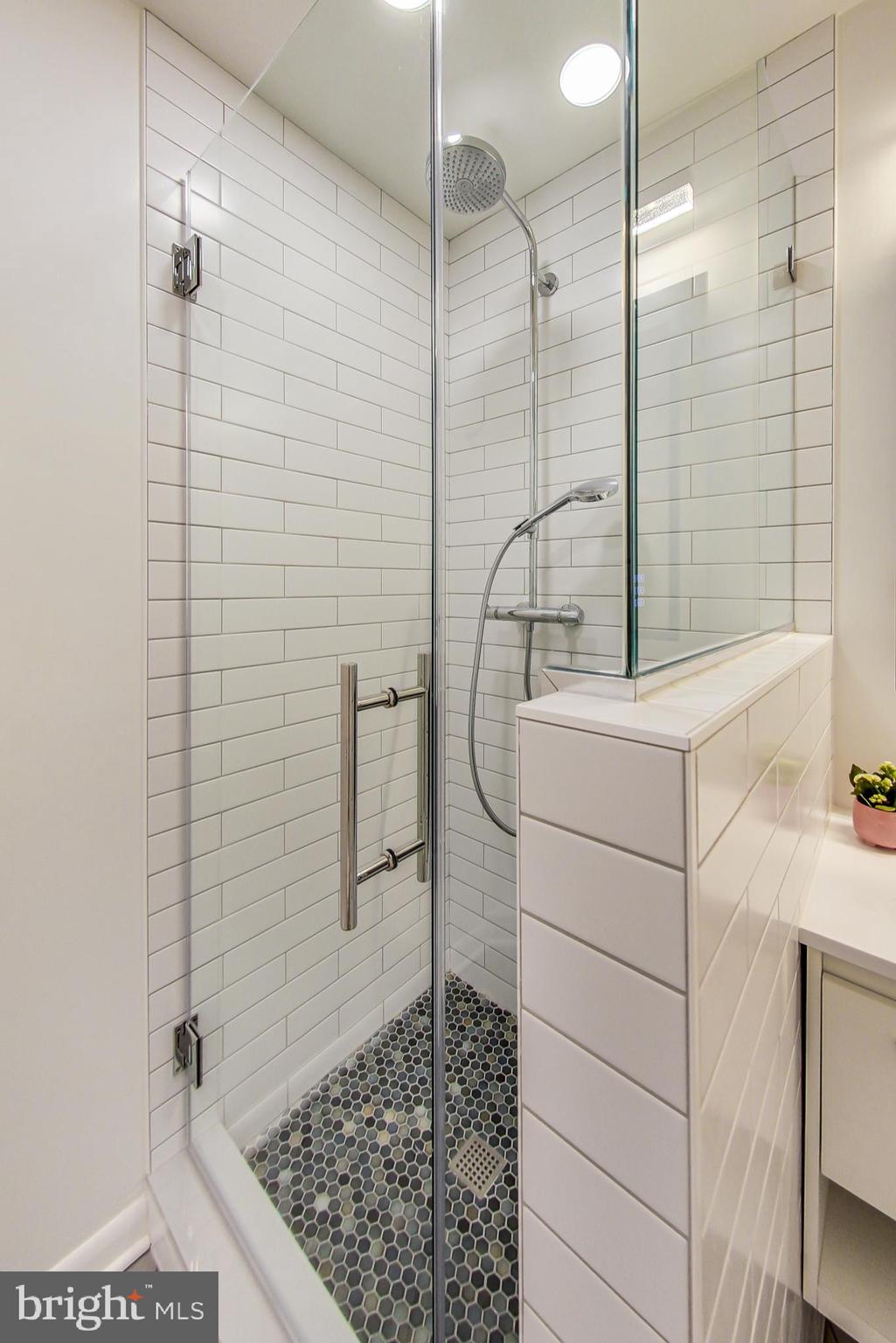 CHESTERBROOK WOODS - Residential