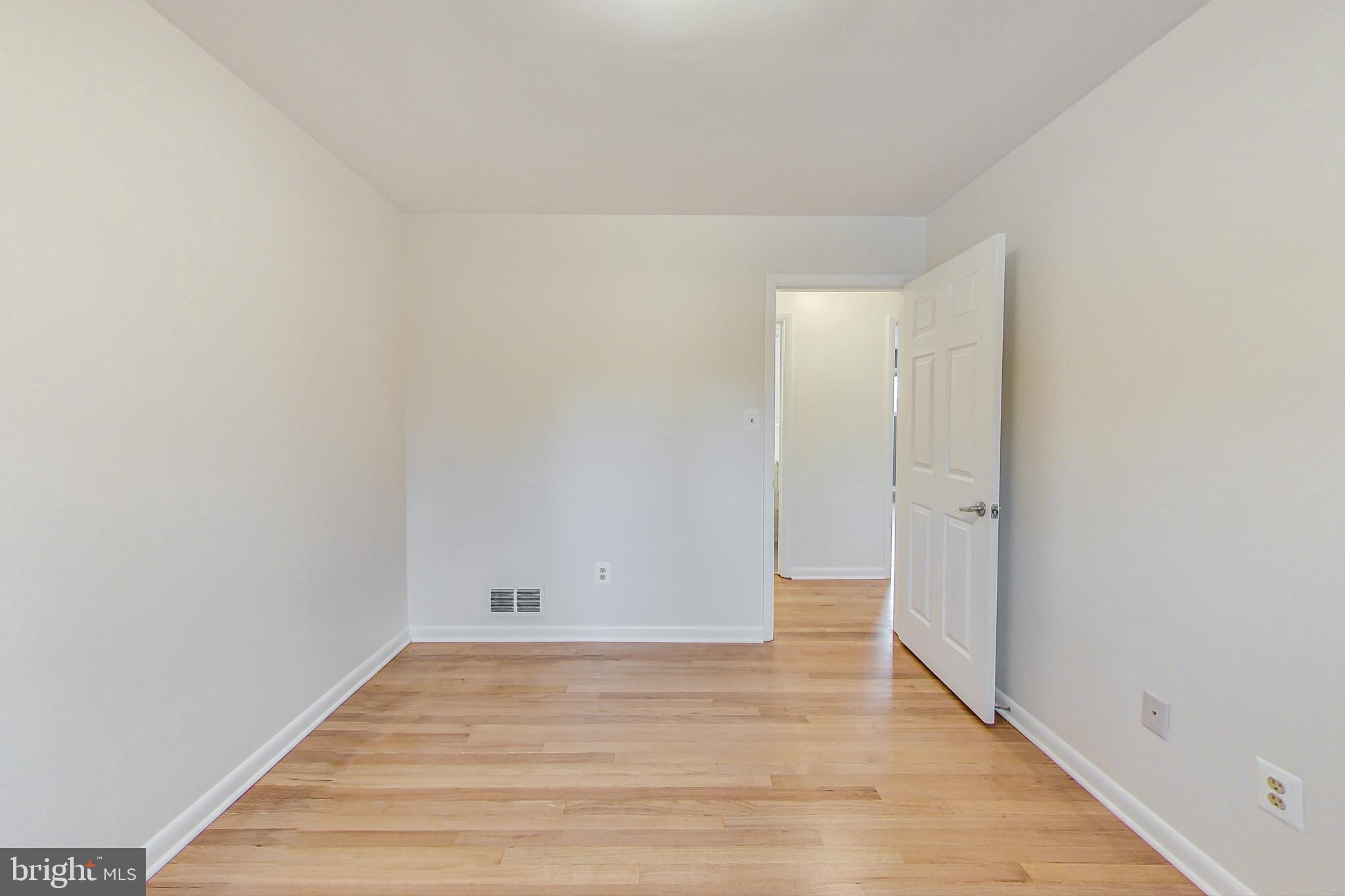 CHESTERBROOK WOODS - Residential