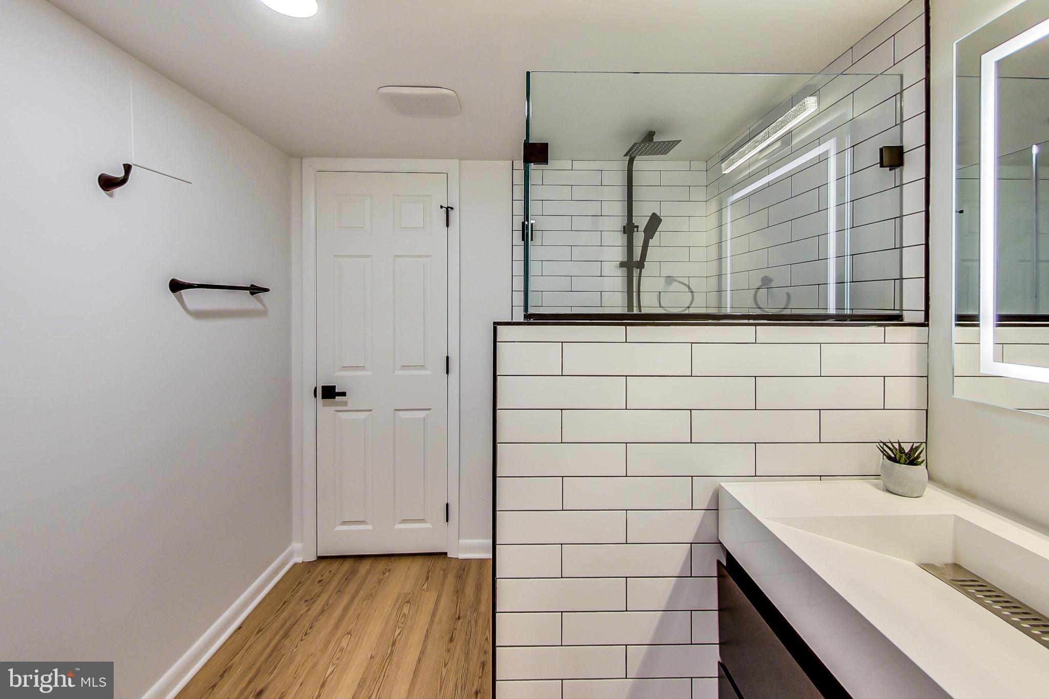 CHESTERBROOK WOODS - Residential