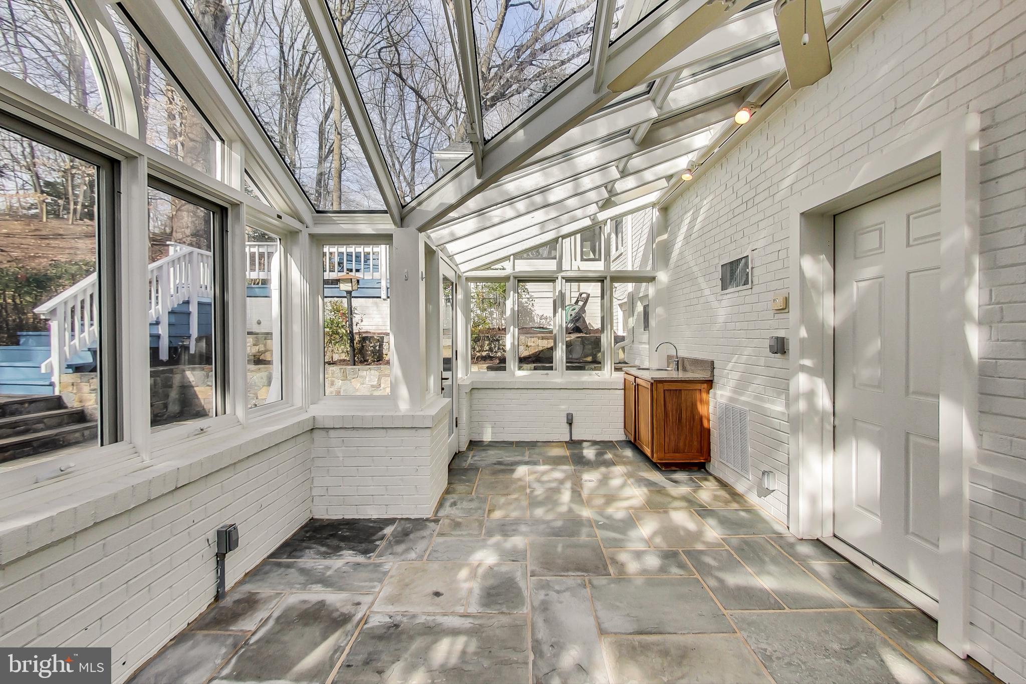 CHESTERBROOK WOODS - Residential