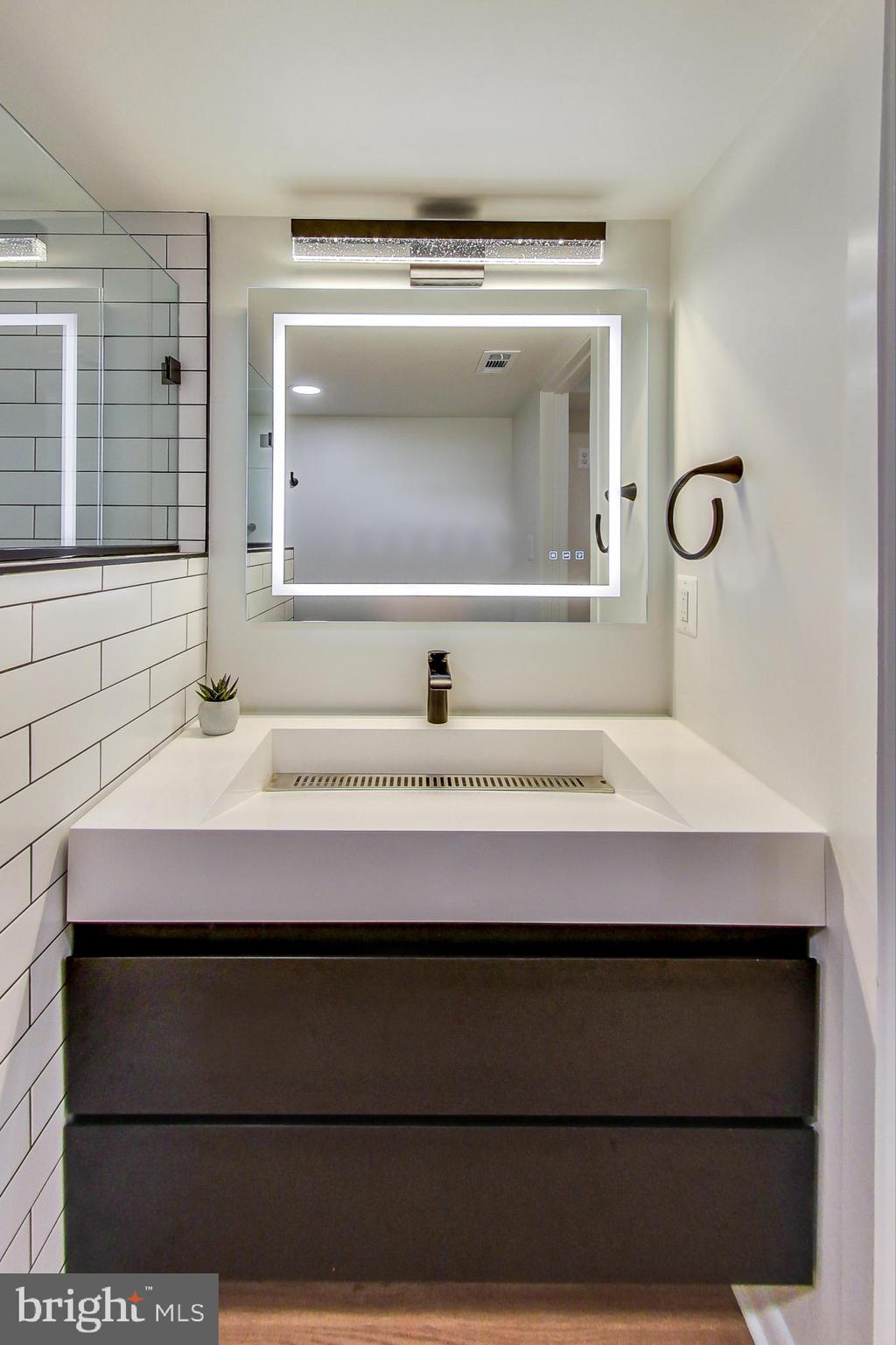 CHESTERBROOK WOODS - Residential