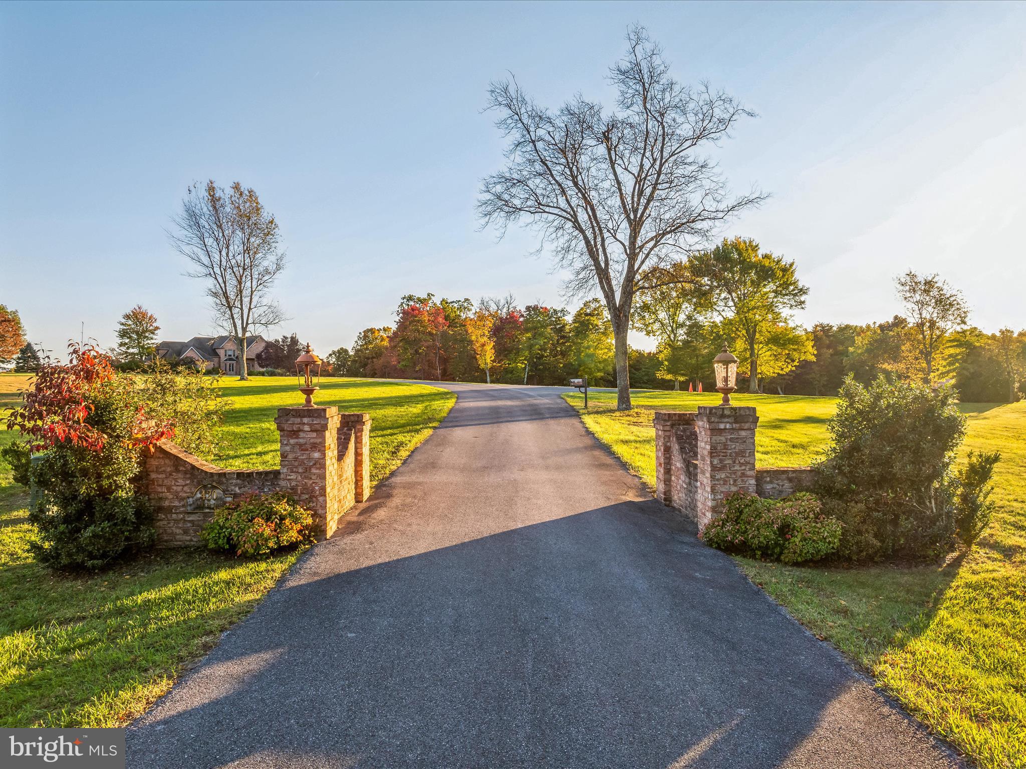 OAKWOOD ESTATES - Residential