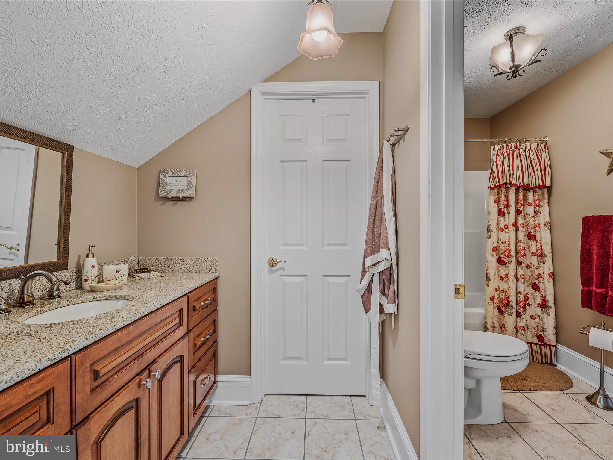 OAKWOOD ESTATES - Residential