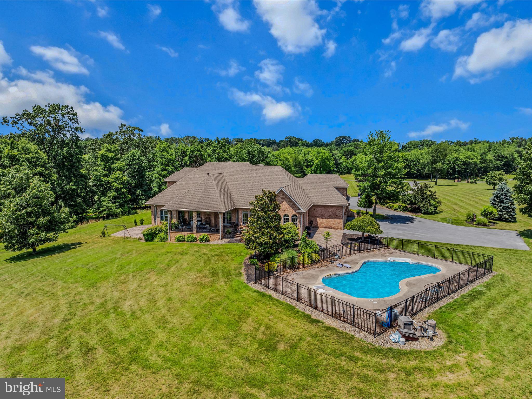 OAKWOOD ESTATES - Residential