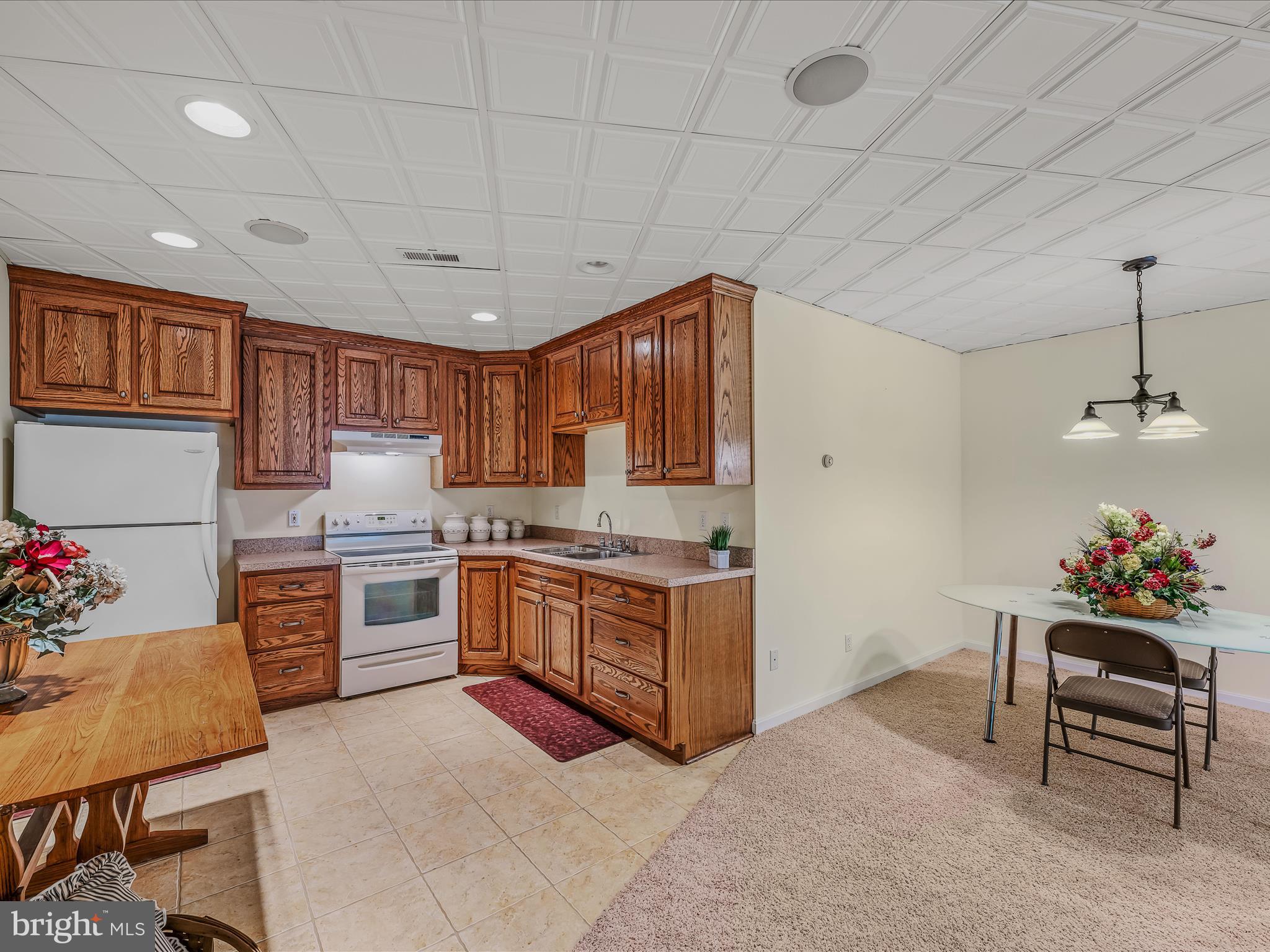 OAKWOOD ESTATES - Residential