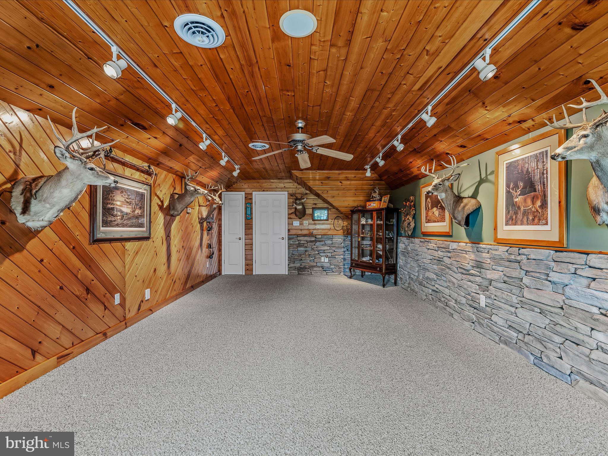 OAKWOOD ESTATES - Residential