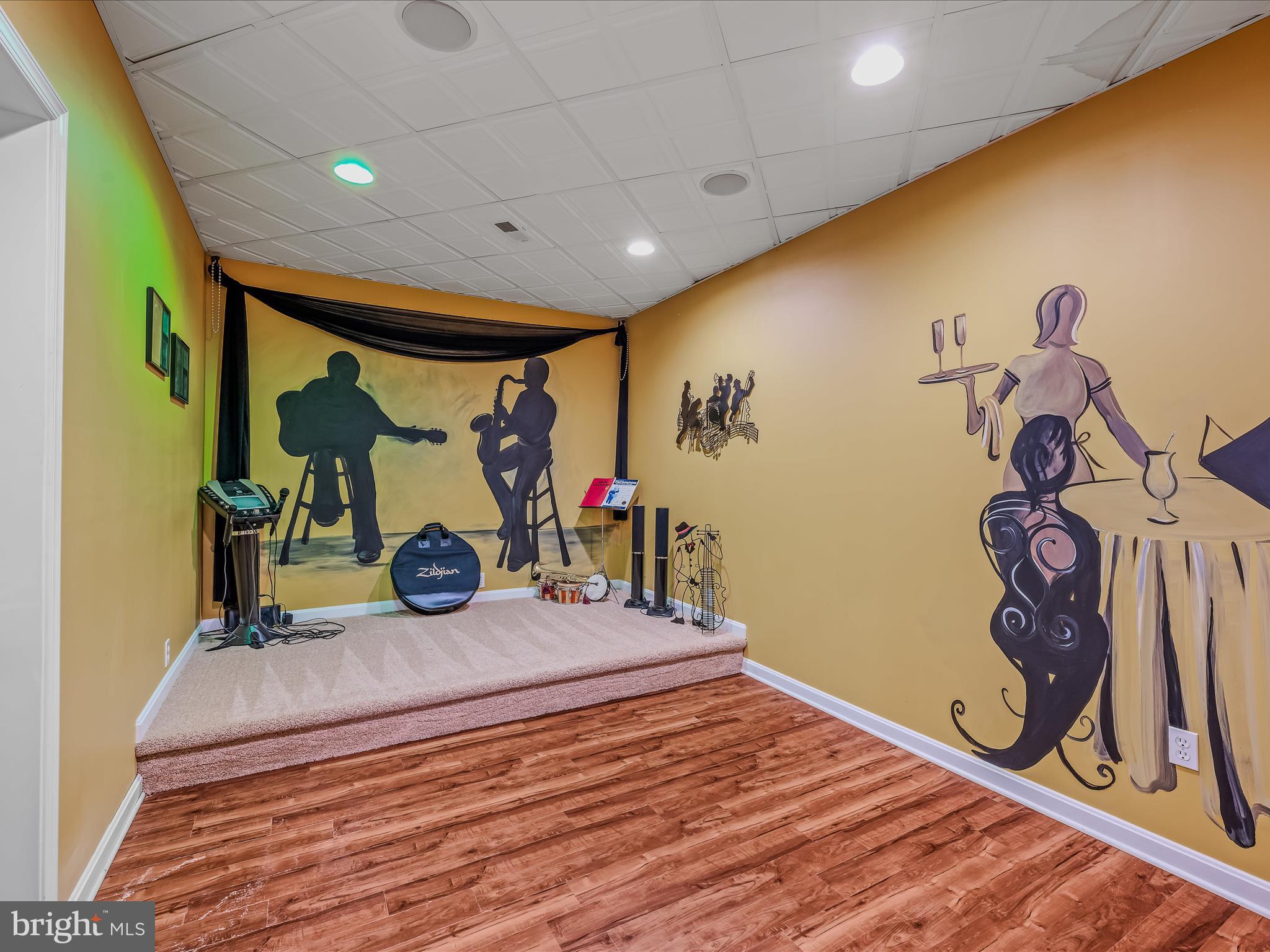 OAKWOOD ESTATES - Residential