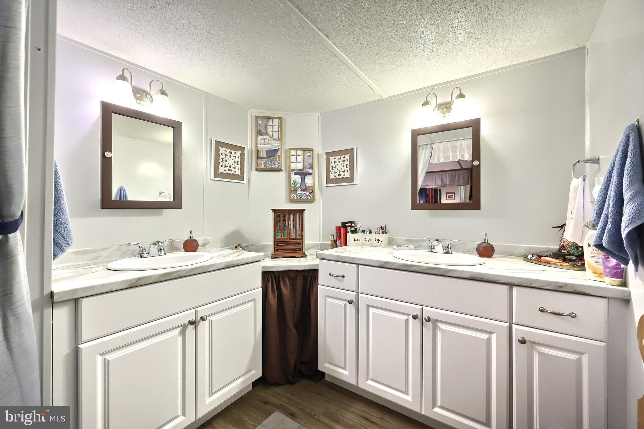 TALL OAK ESTATES - Residential