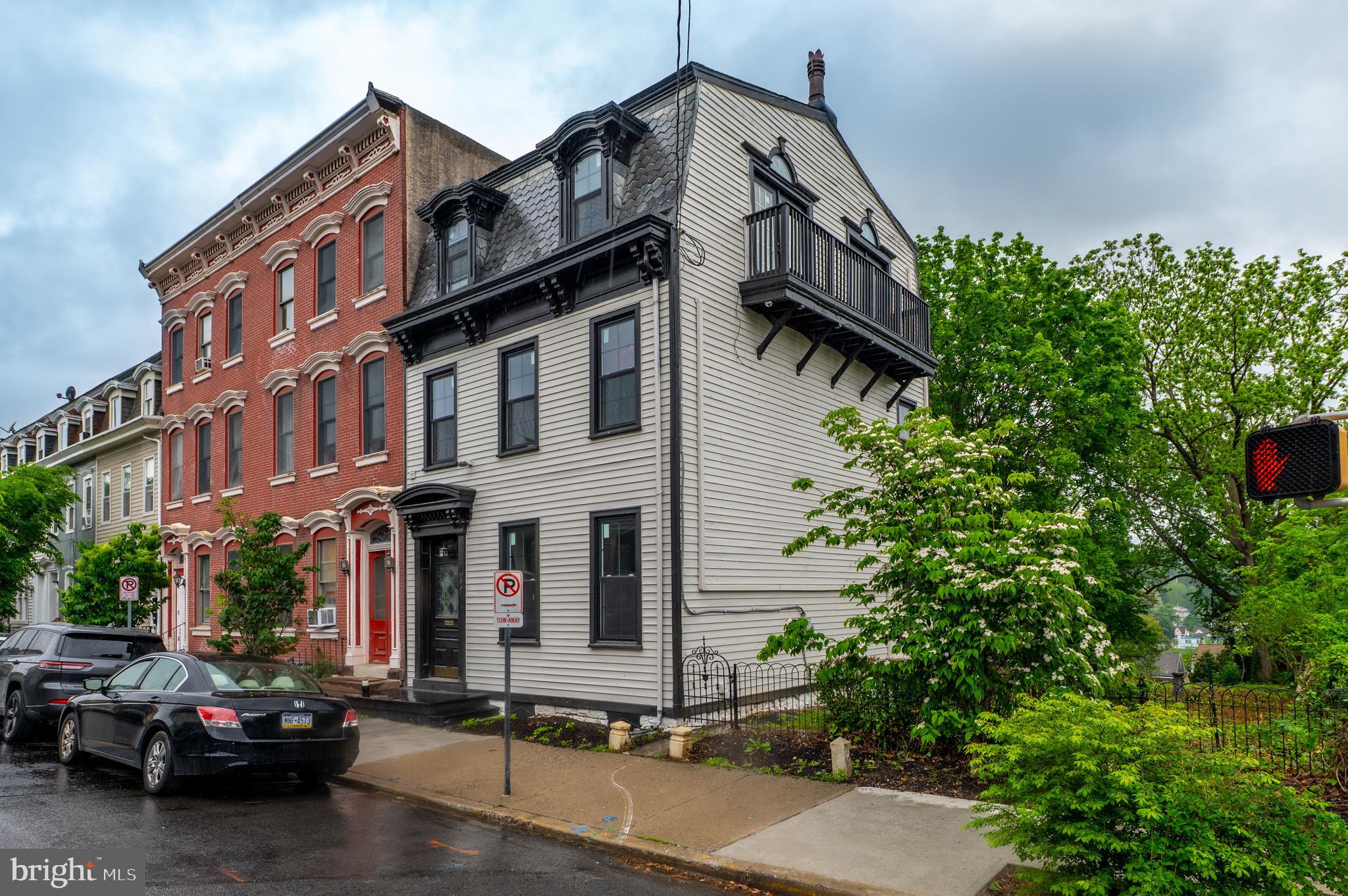667 FERRY STREET