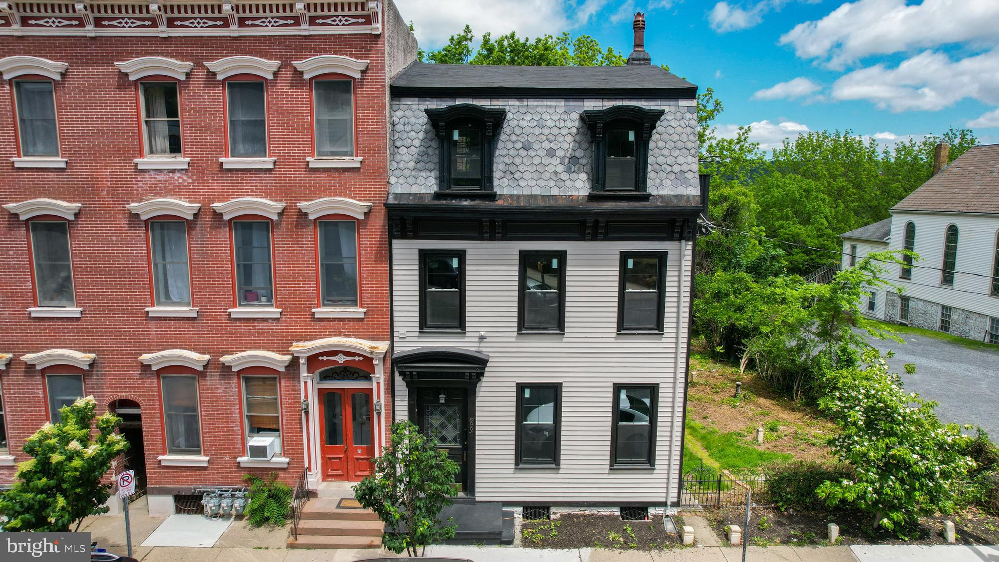 667 FERRY STREET