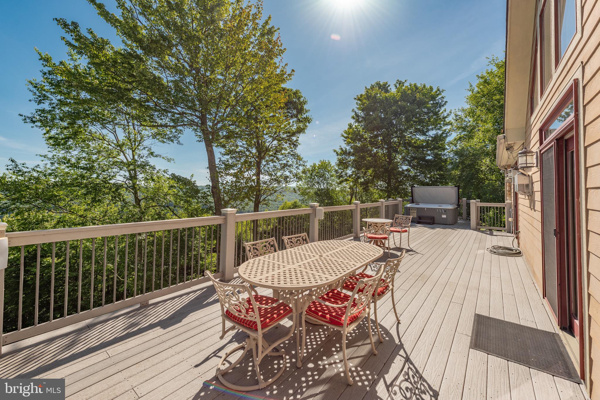 DEEP CREEK HIGHLANDS - Residential