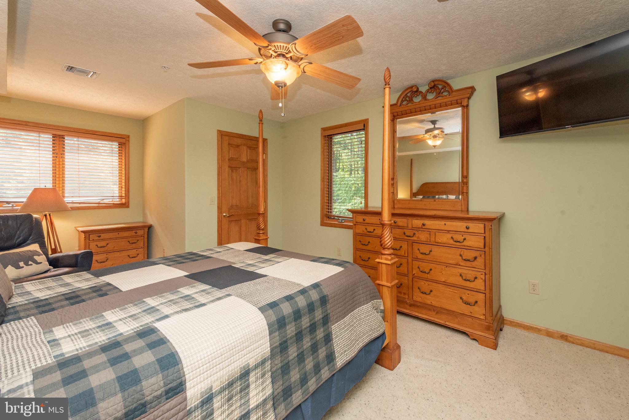 DEEP CREEK HIGHLANDS - Residential