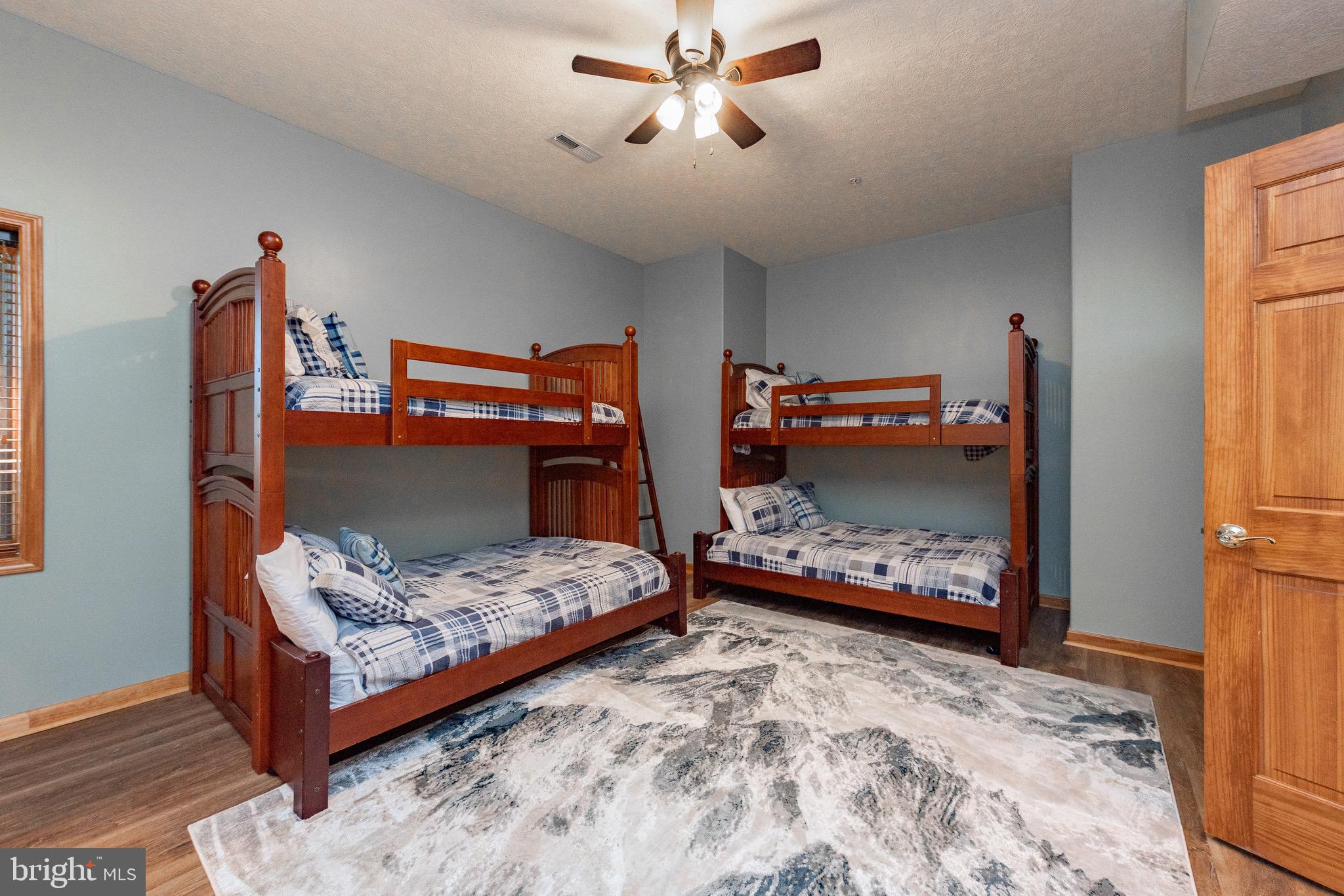 DEEP CREEK HIGHLANDS - Residential