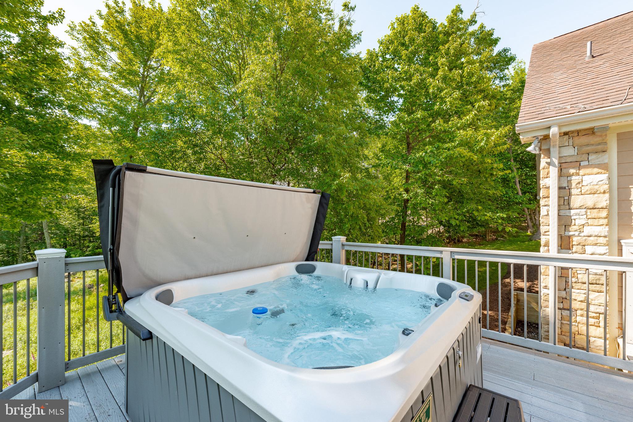 DEEP CREEK HIGHLANDS - Residential