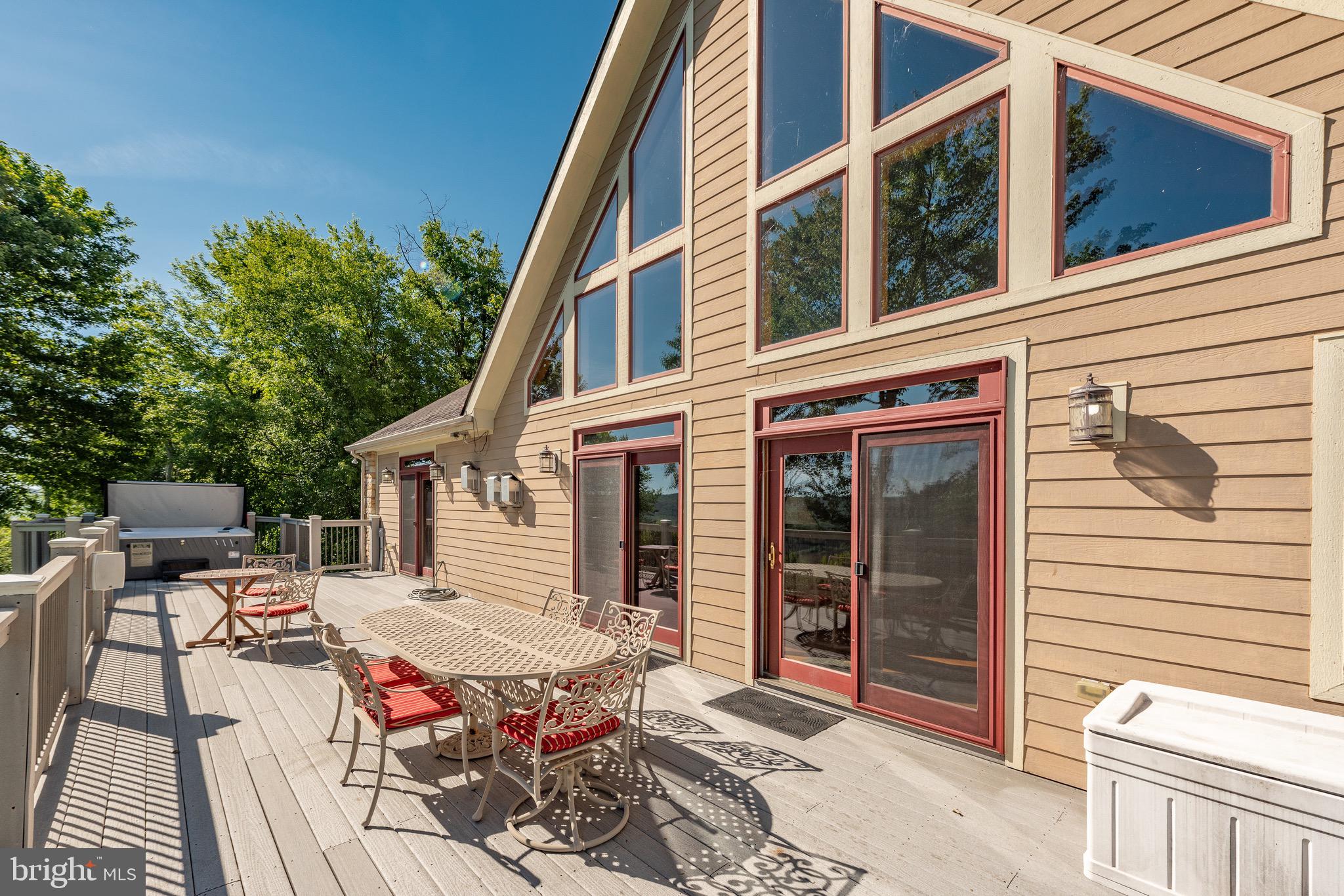 DEEP CREEK HIGHLANDS - Residential