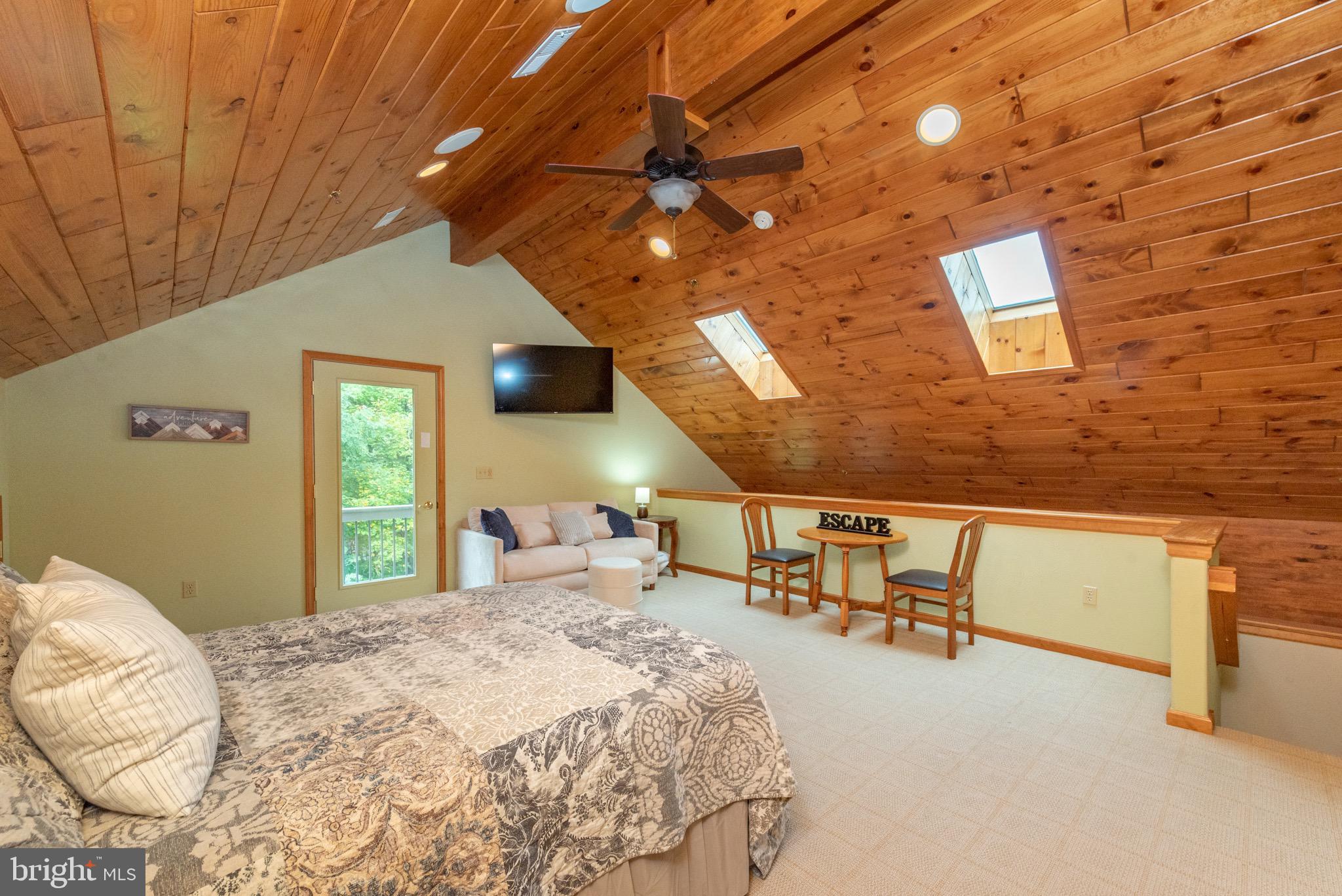 DEEP CREEK HIGHLANDS - Residential