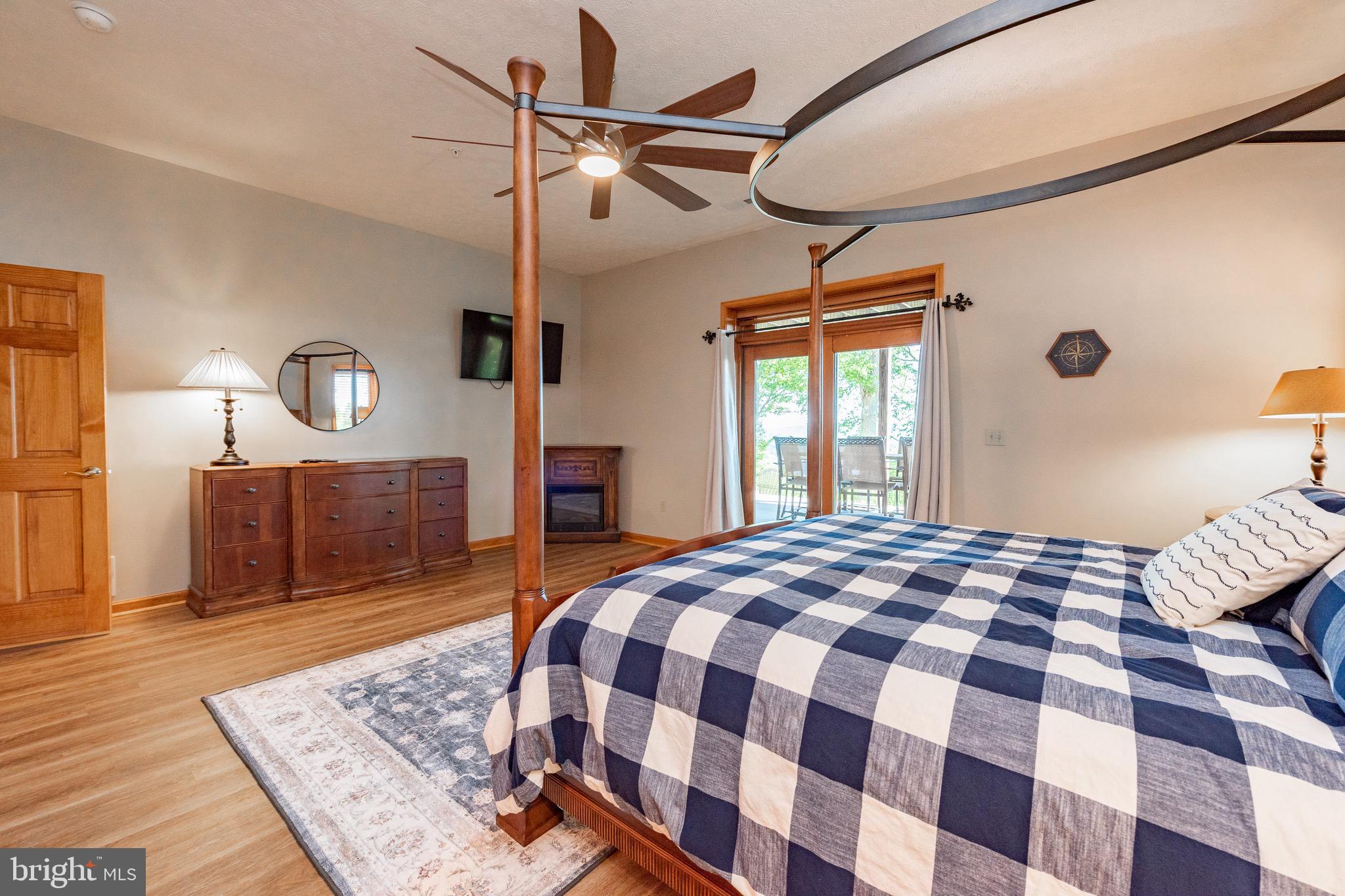 DEEP CREEK HIGHLANDS - Residential