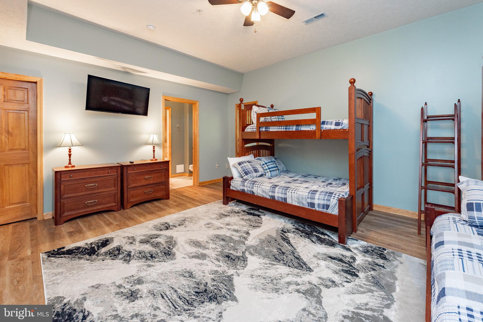 DEEP CREEK HIGHLANDS - Residential