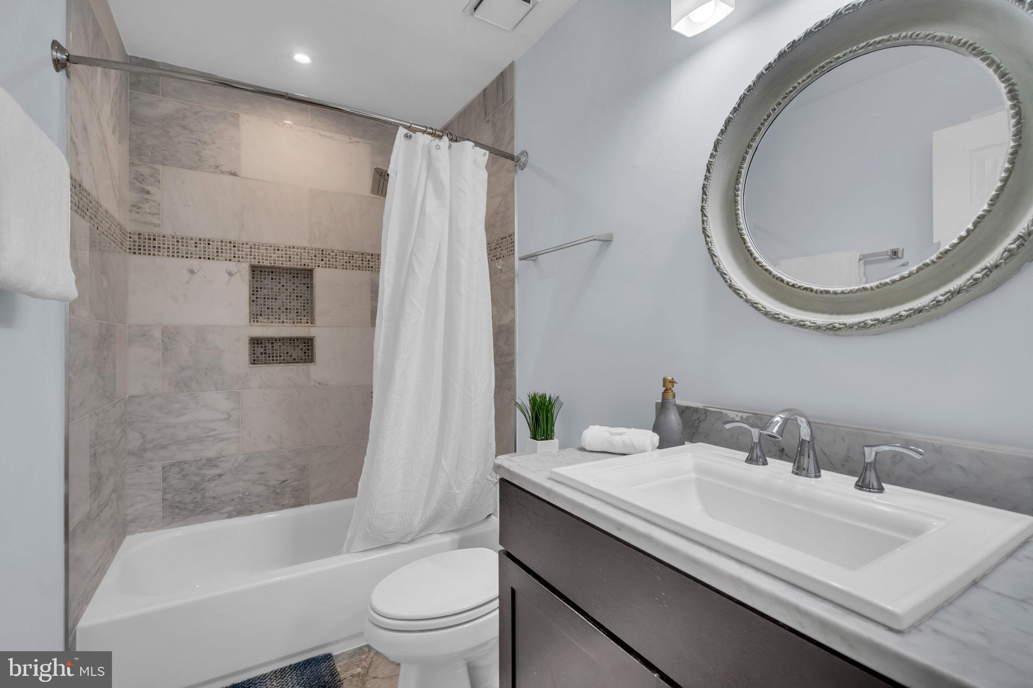 BARRINGTON - Residential