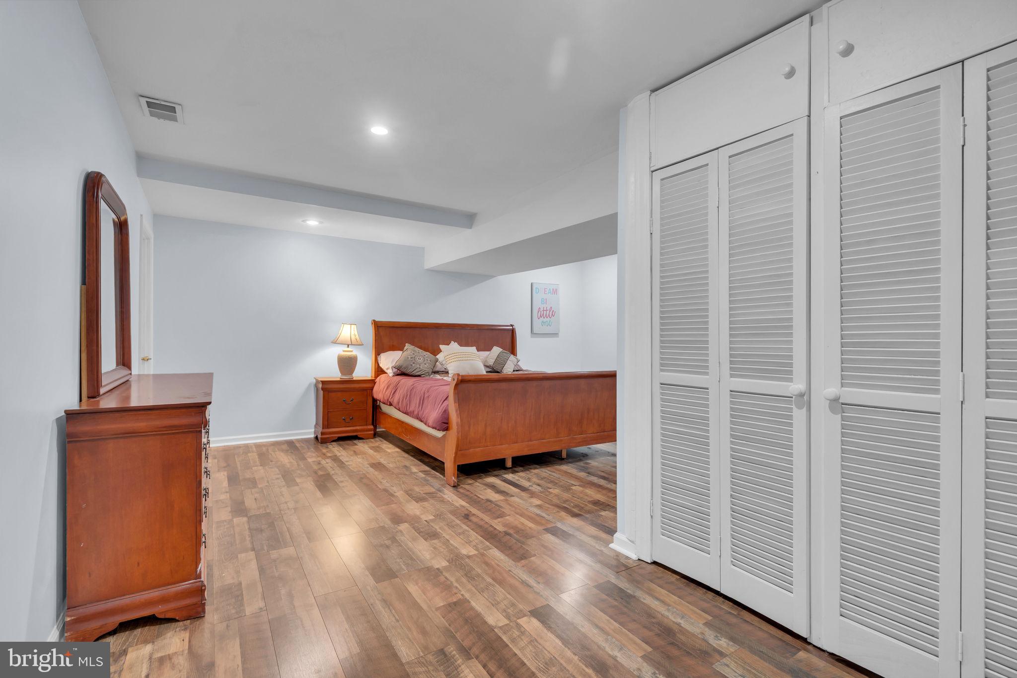 BARRINGTON - Residential