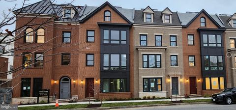 115 N WEST STREET ALEXANDRIA VA 22314