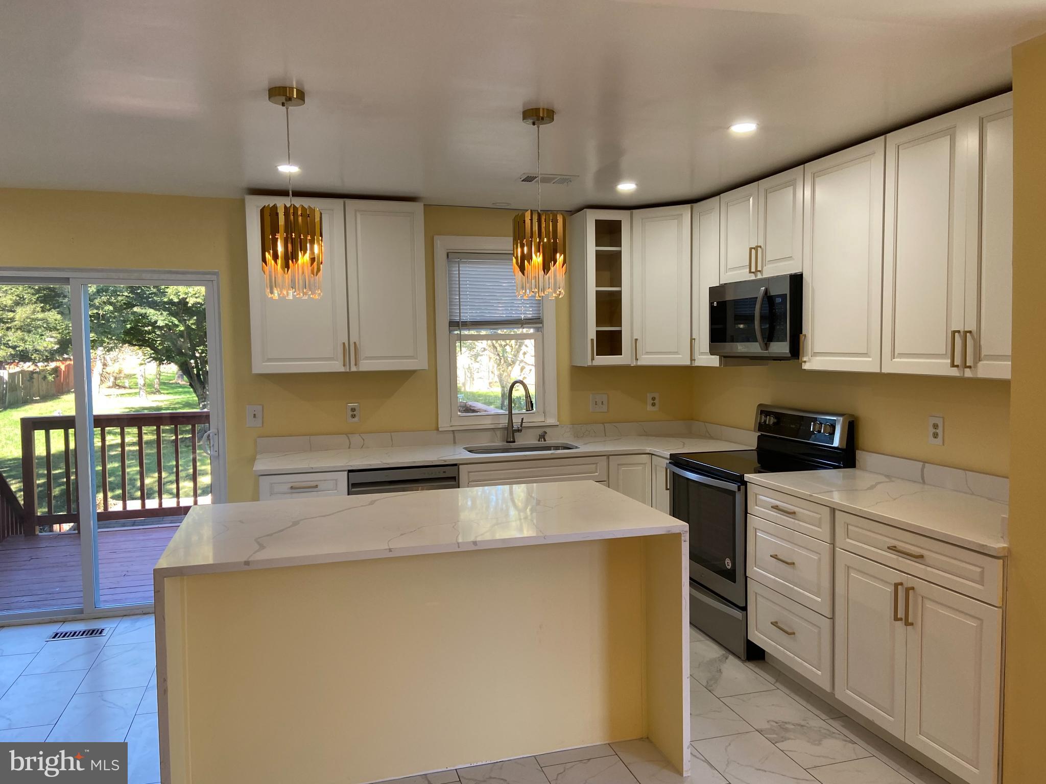 WOODSTREAM EAST PLAT NIN - Residential Lease