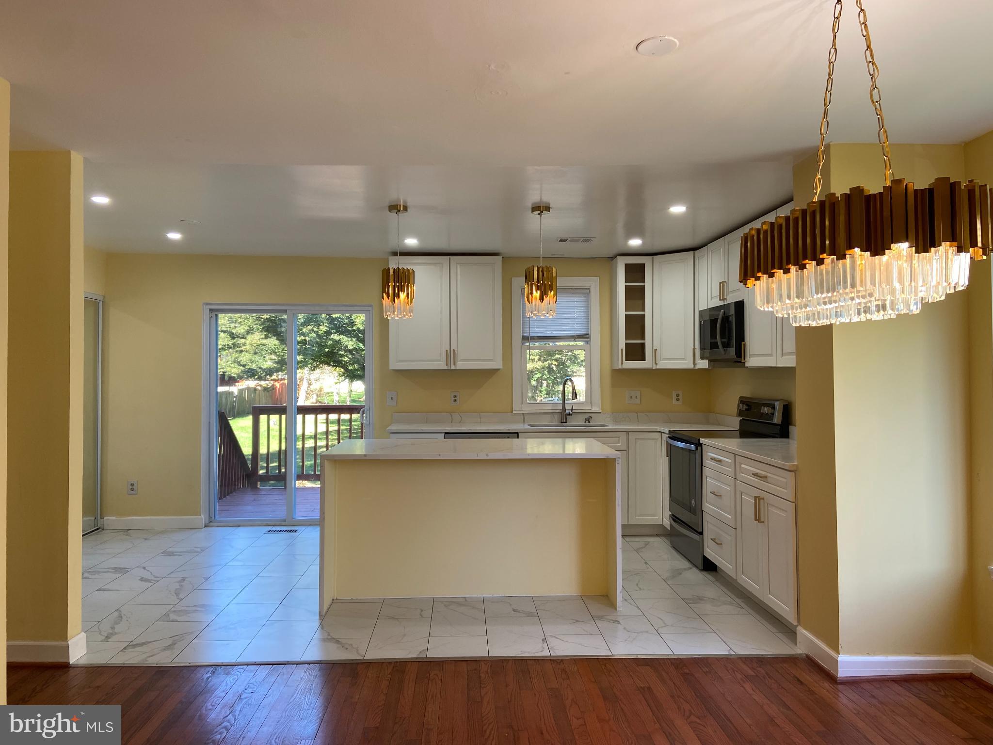 WOODSTREAM EAST PLAT NIN - Residential Lease