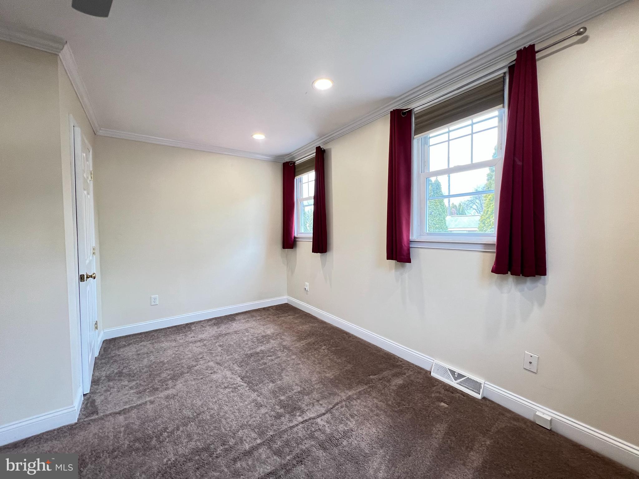 ARDSLEY - Residential