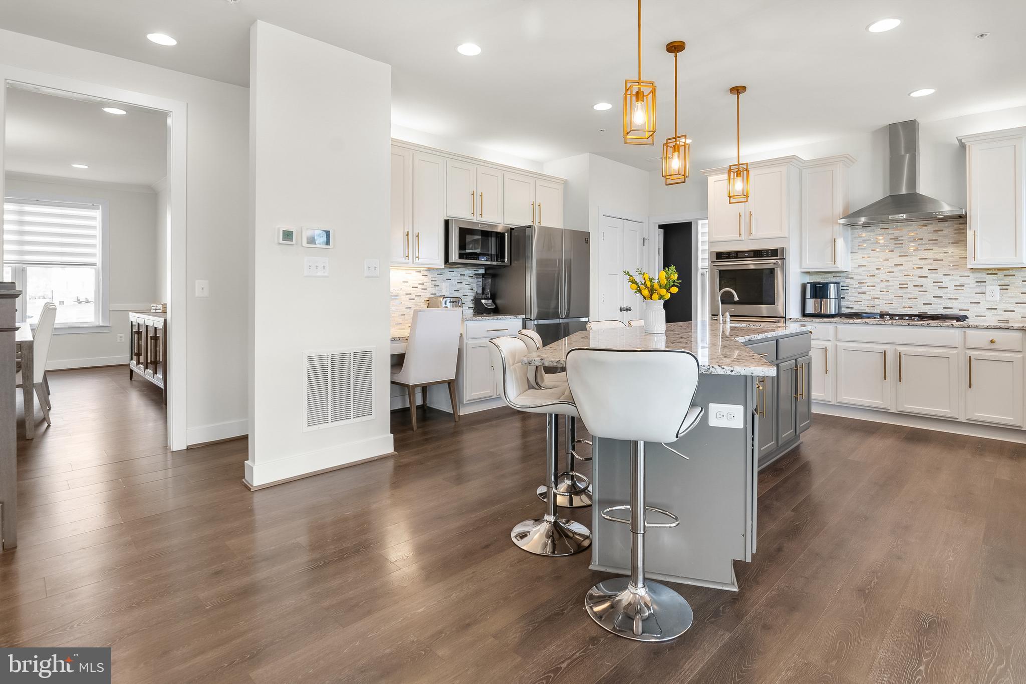 SOUTHERN HILLS - Residential