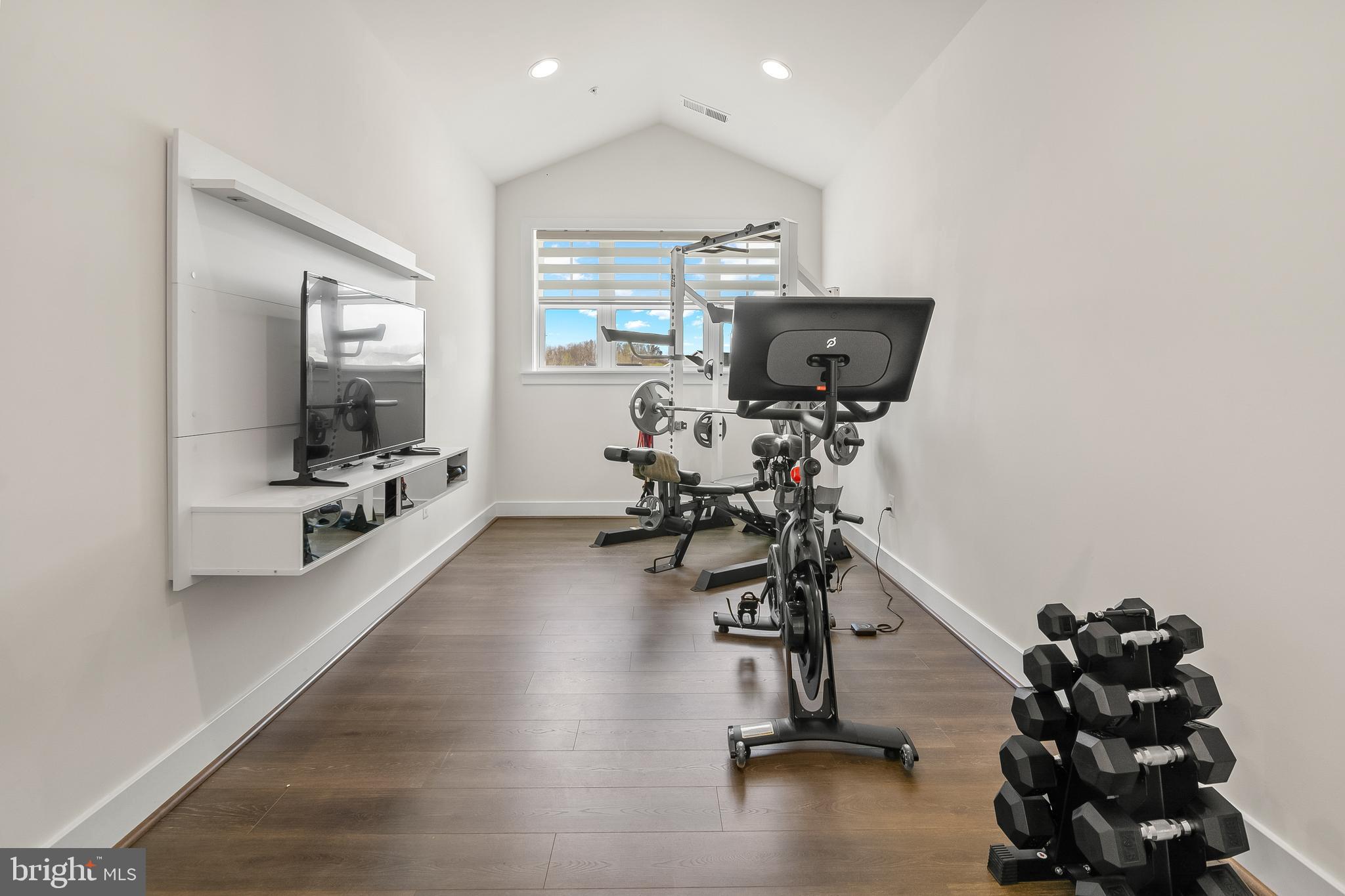 SOUTHERN HILLS - Residential