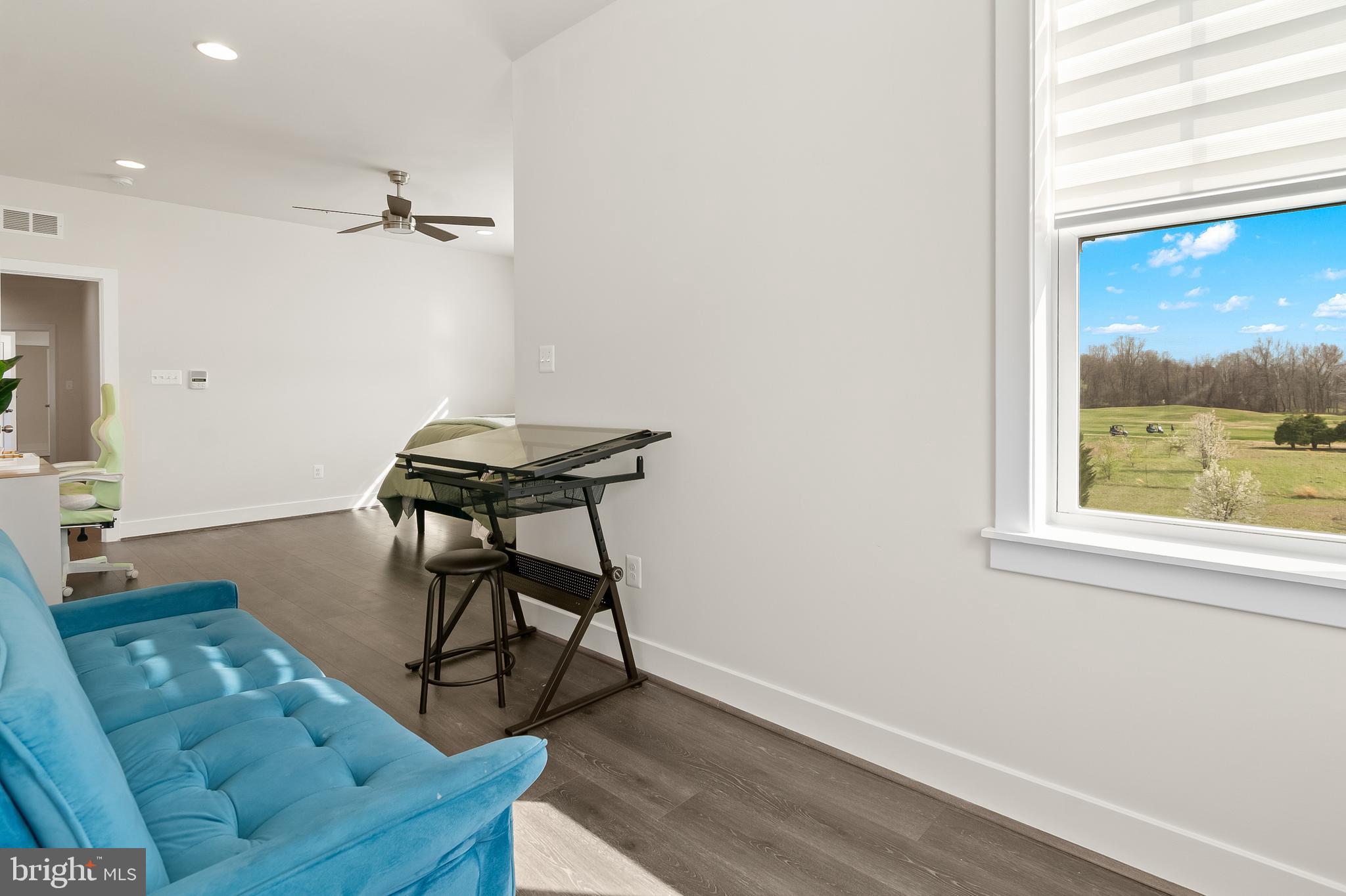 SOUTHERN HILLS - Residential