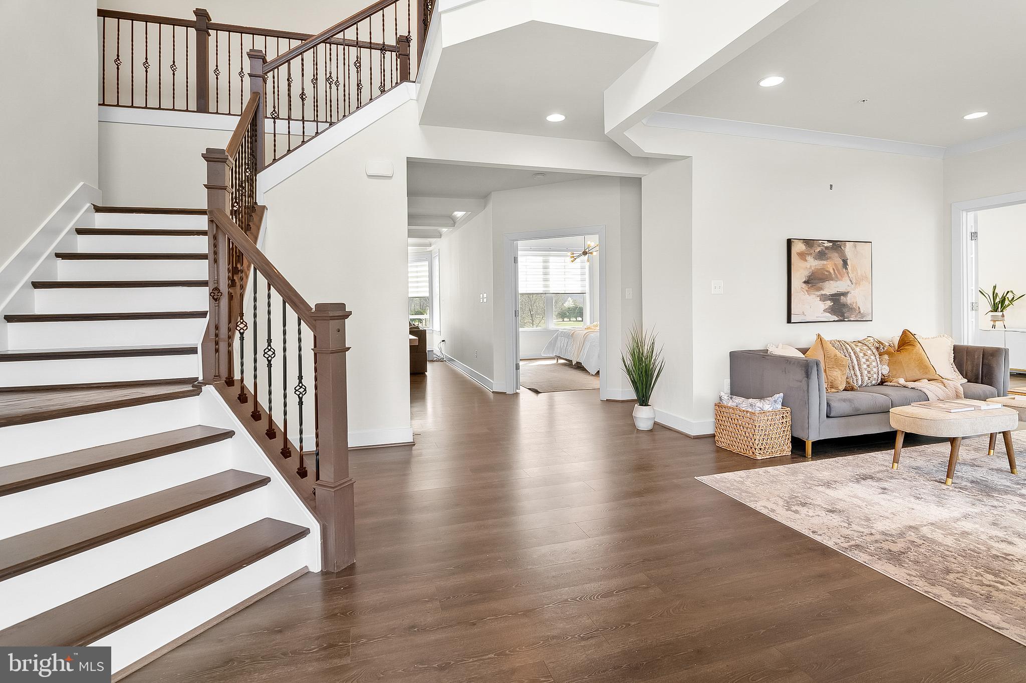 SOUTHERN HILLS - Residential