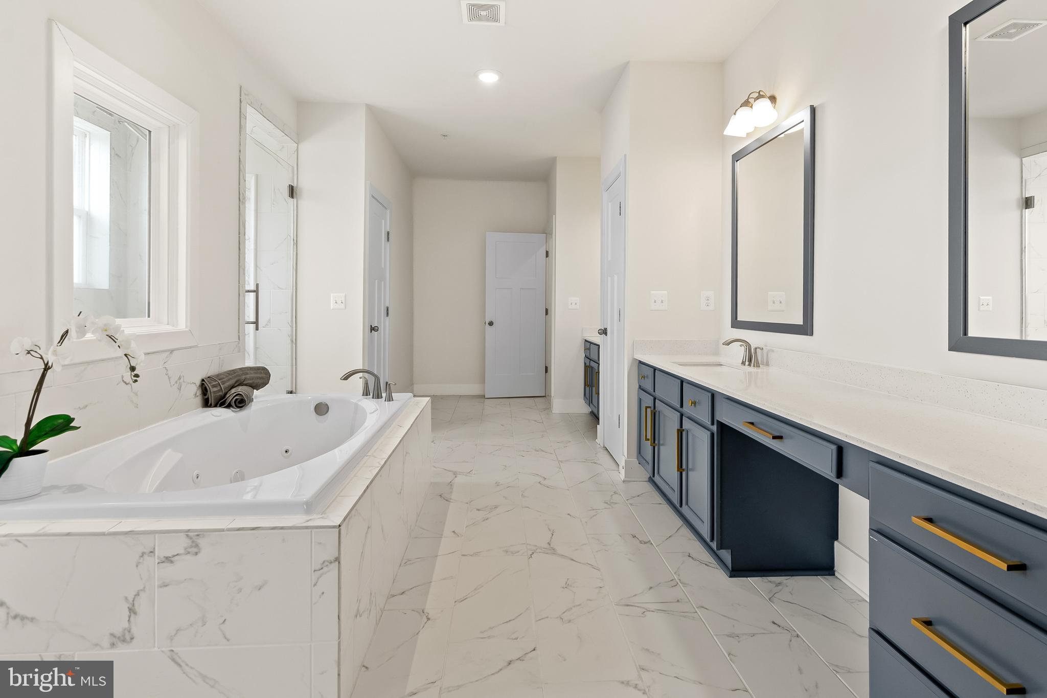 SOUTHERN HILLS - Residential