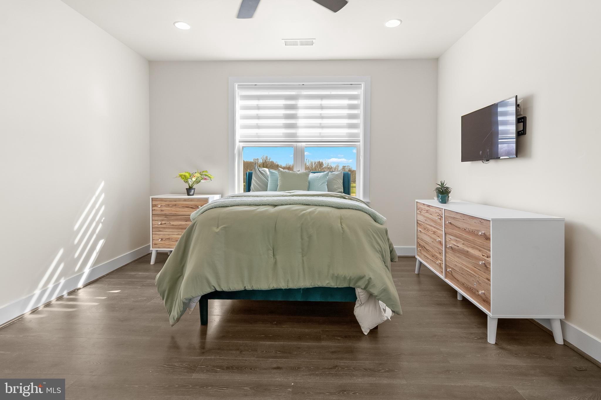 SOUTHERN HILLS - Residential