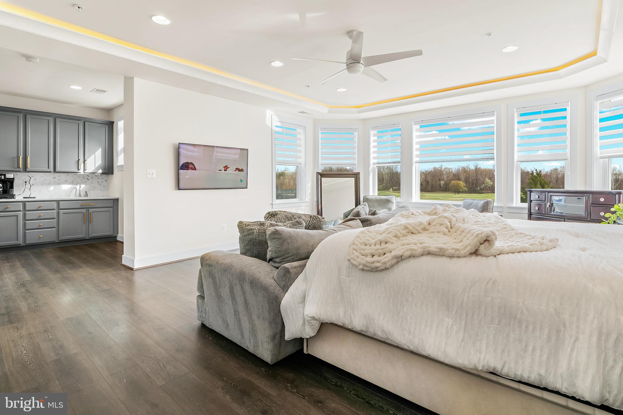 SOUTHERN HILLS - Residential