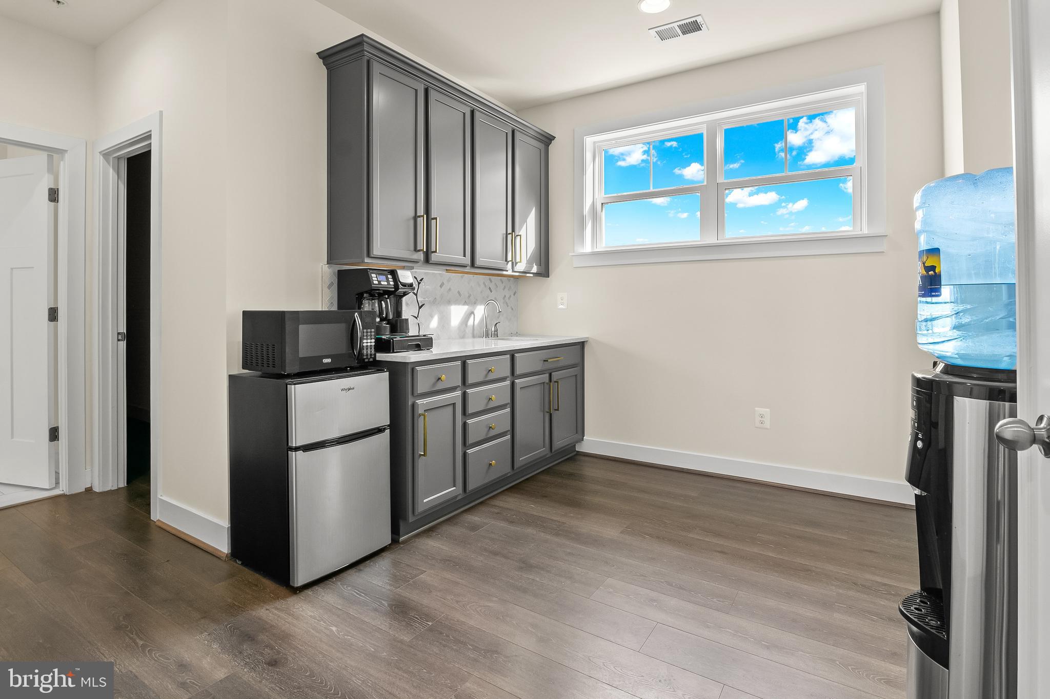 SOUTHERN HILLS - Residential