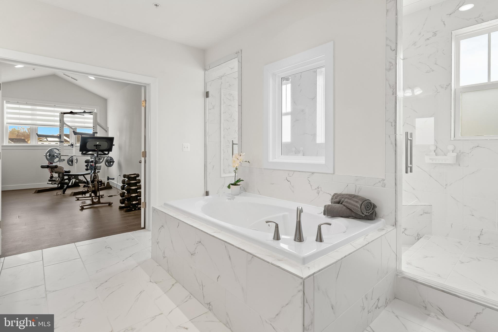 SOUTHERN HILLS - Residential